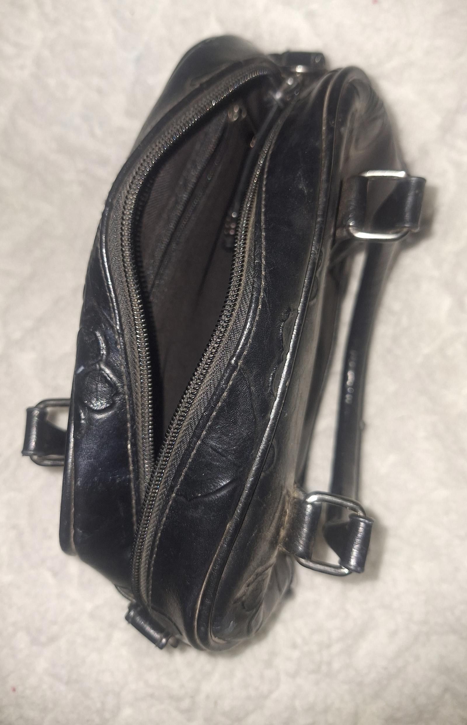 Designer Flower Embossed Leather Purse - Black Size ONE SIZE - 4 Thumbnail