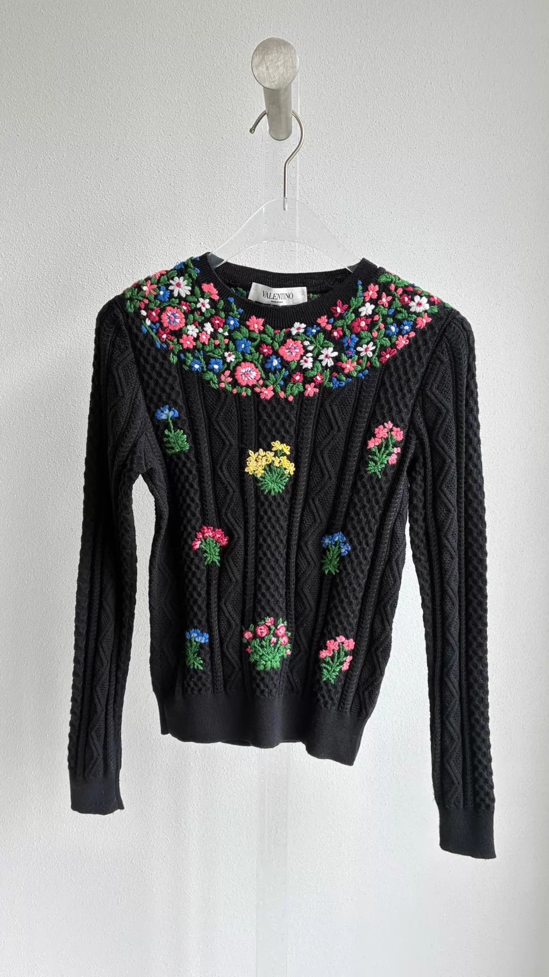 Valentino Valentino Black Floral Embroidered Wool Sweater S Size S / US 4 / IT 40 - 1 Thumbnail