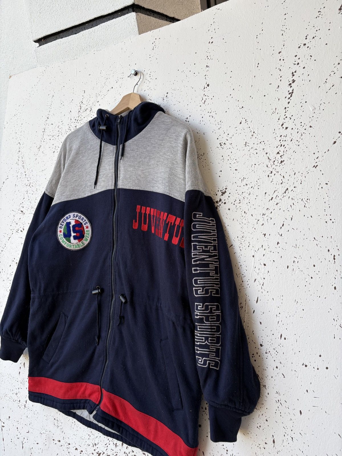 Vintage Rare‼️ Vintage Embroidered Juventus Beyond Sports Big Logo Size US L / EU 52-54 / 3 - 3 Thumbnail