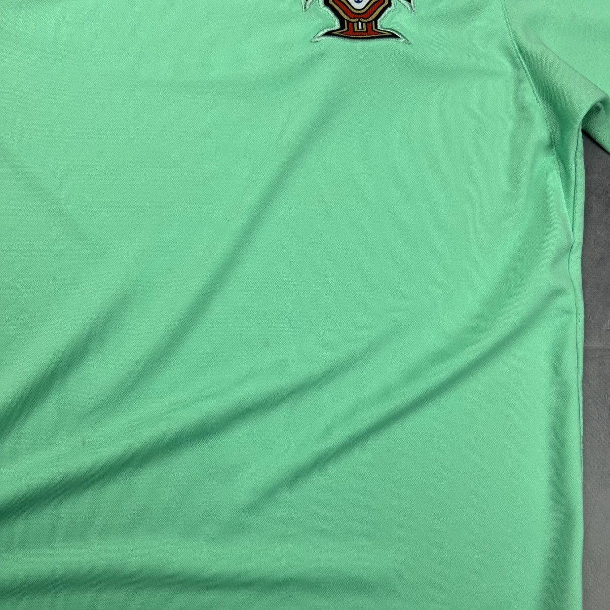 Other Rare! Portugal Nike Training Soccer Jersey Shirt 00s Size US S / EU 44-46 / 1 - 9 Thumbnail