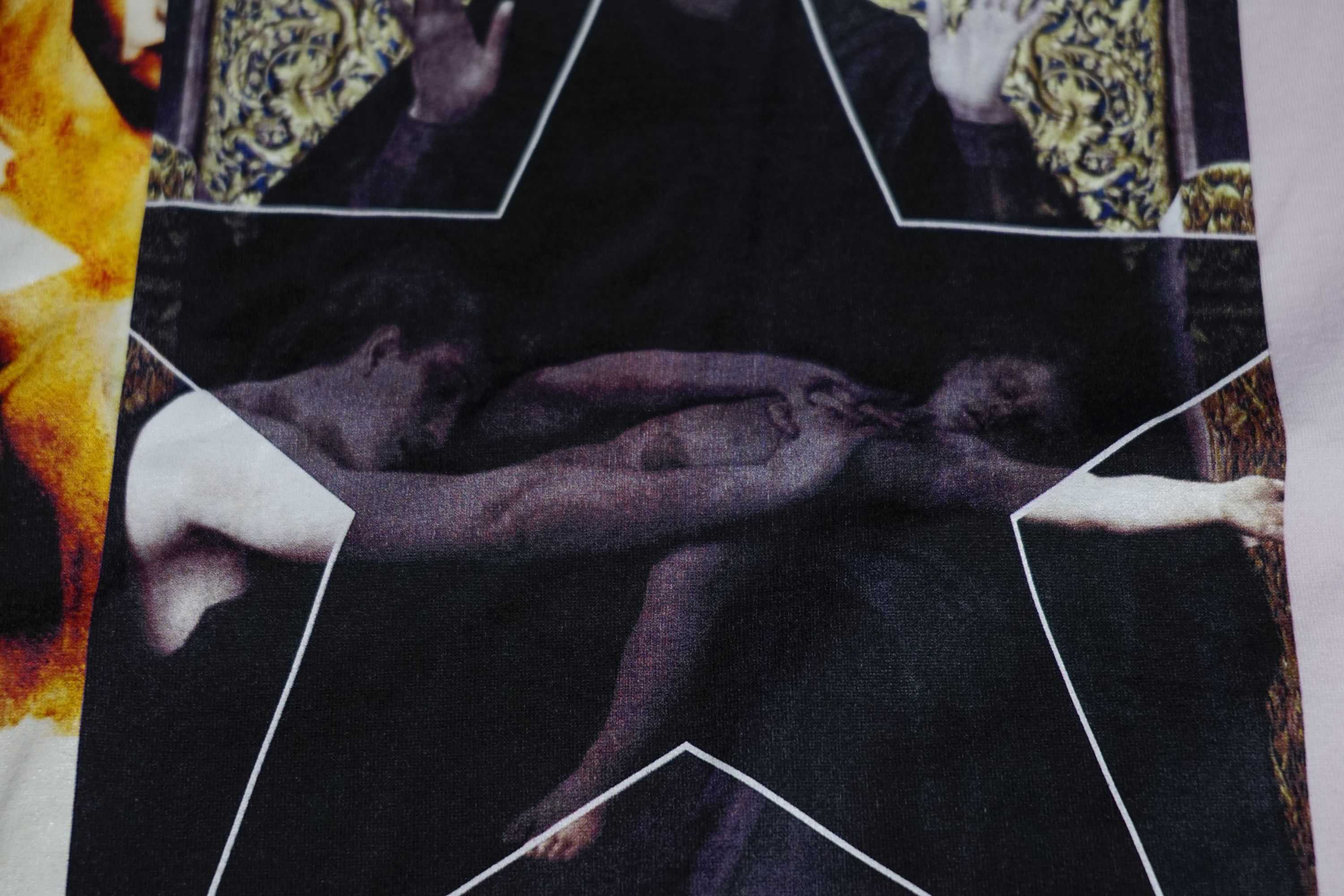 Givenchy ARCHIVE Givenchy TISCI Madonna Shark Star Pastel PinkSS19 Size US XS / EU 42 / 0 - 16 Thumbnail