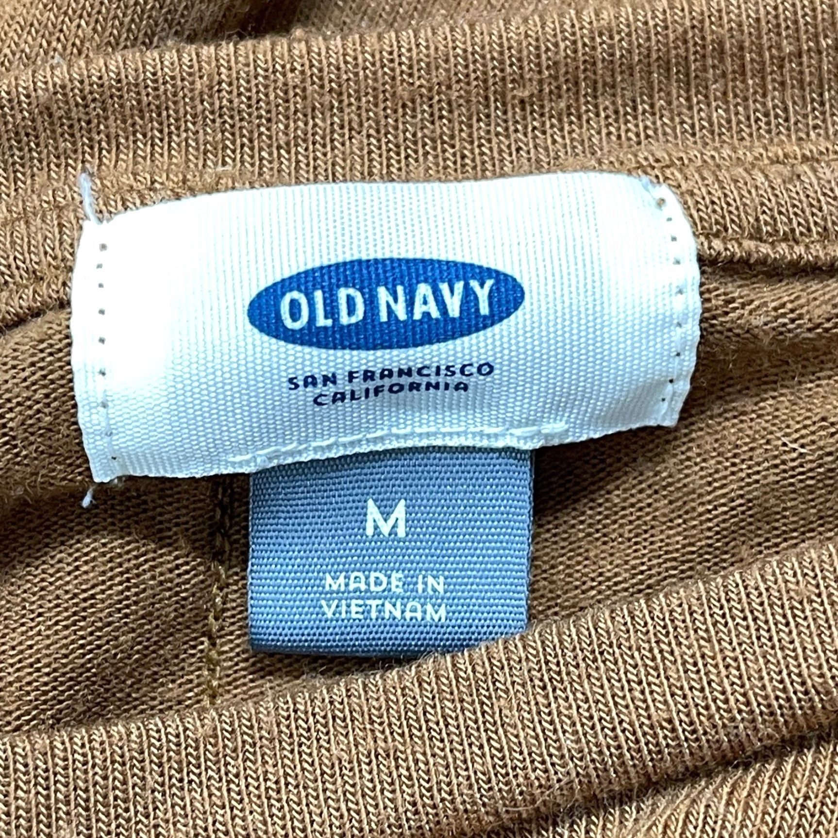Old Navy Old Navy Shirt Women M Brown Long Sleeve Tee Chest Pocket PILL Classic Casual Shirt, Round Neck, Pullover, Regular Fit, Lightweight, Solid Size M / US 6-8 / IT 42-44 - 6 Thumbnail