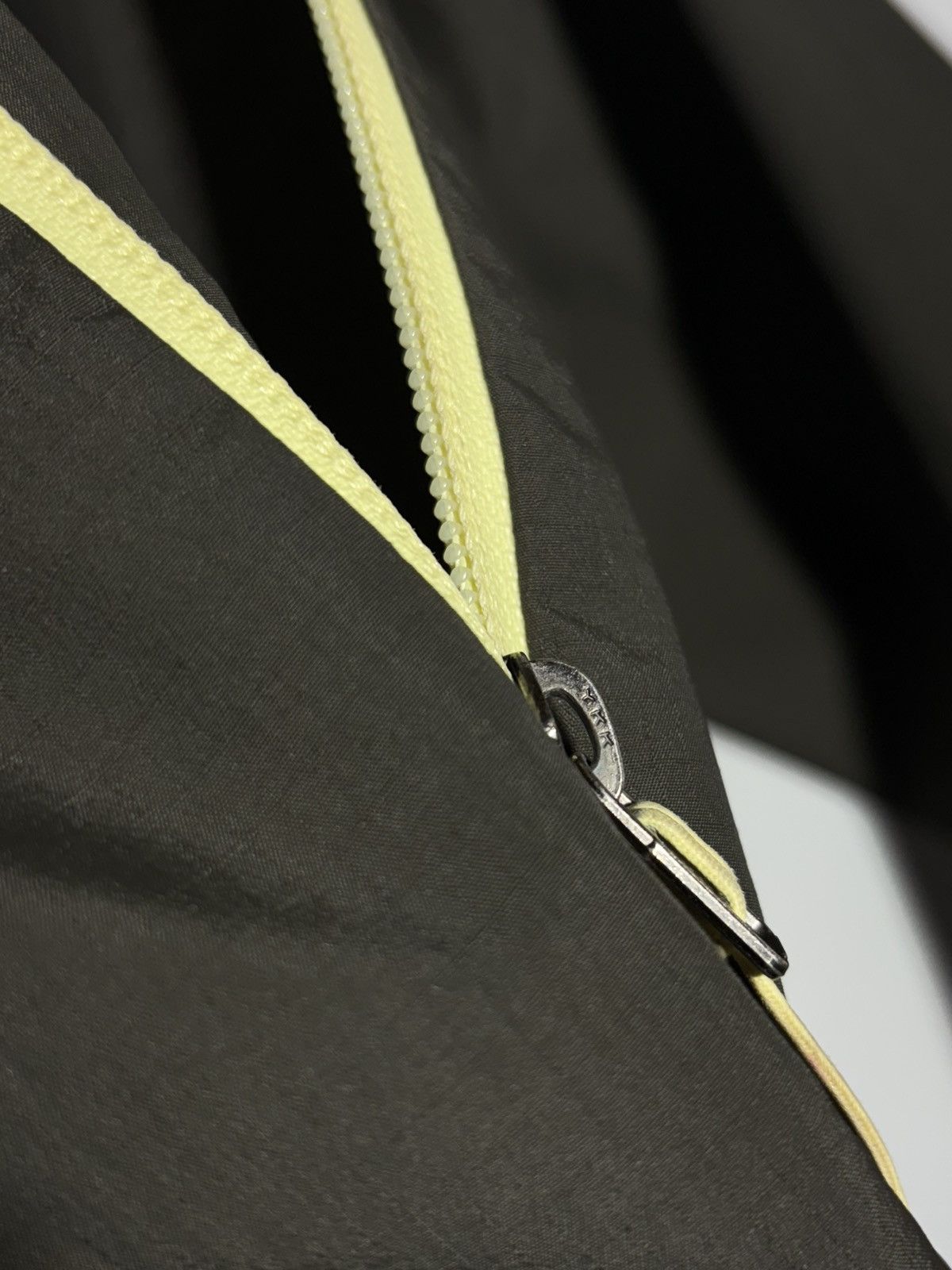 Arc'teryx Arc’Teryx Gore-Tex Paclite Shell Jacket Dark Green Size S / US 4 / IT 40 - 17 Thumbnail