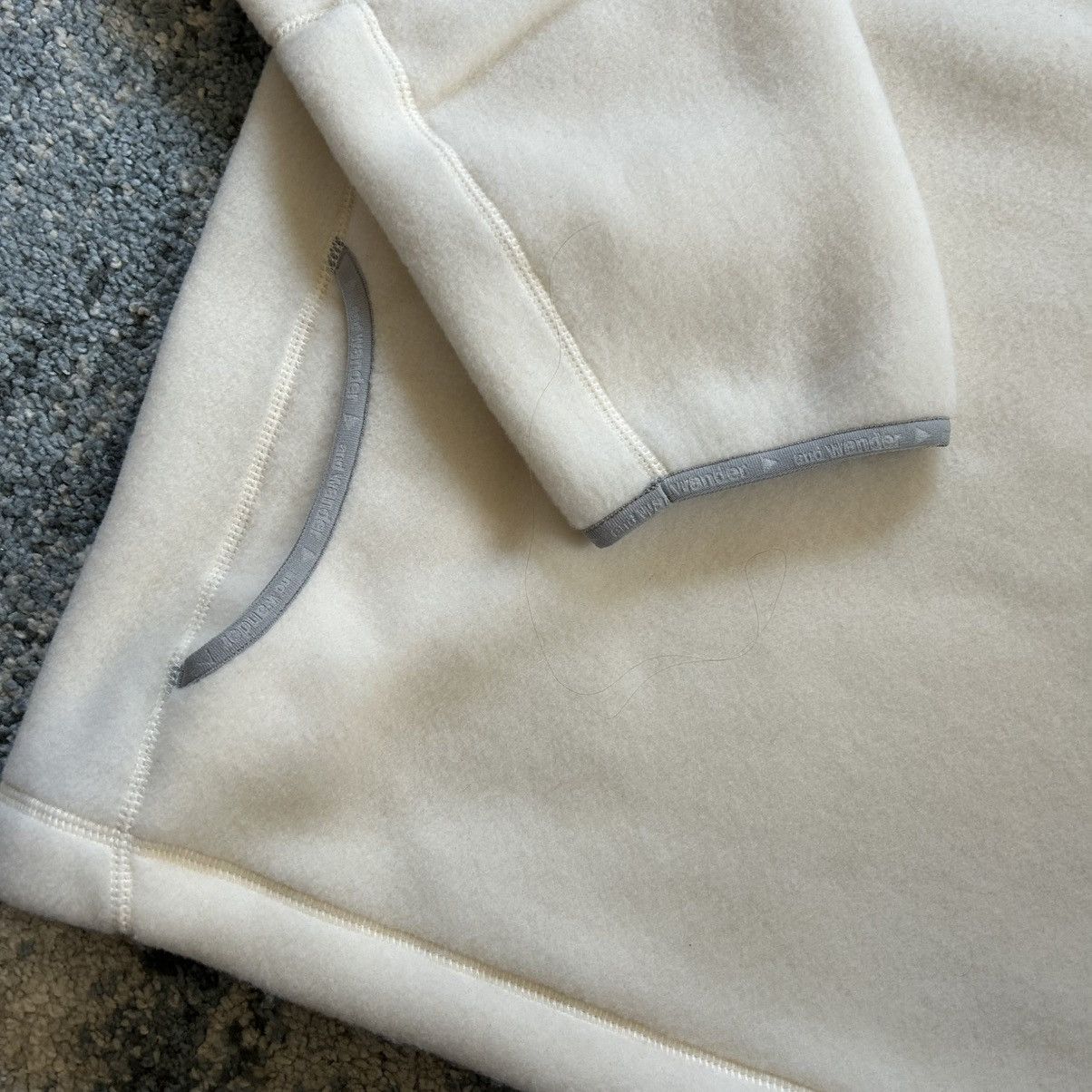 And Wander 574-4281144 031 and wander wool fleece pullover quartersnap Size US XL / EU 56 / 4 - 5 Thumbnail