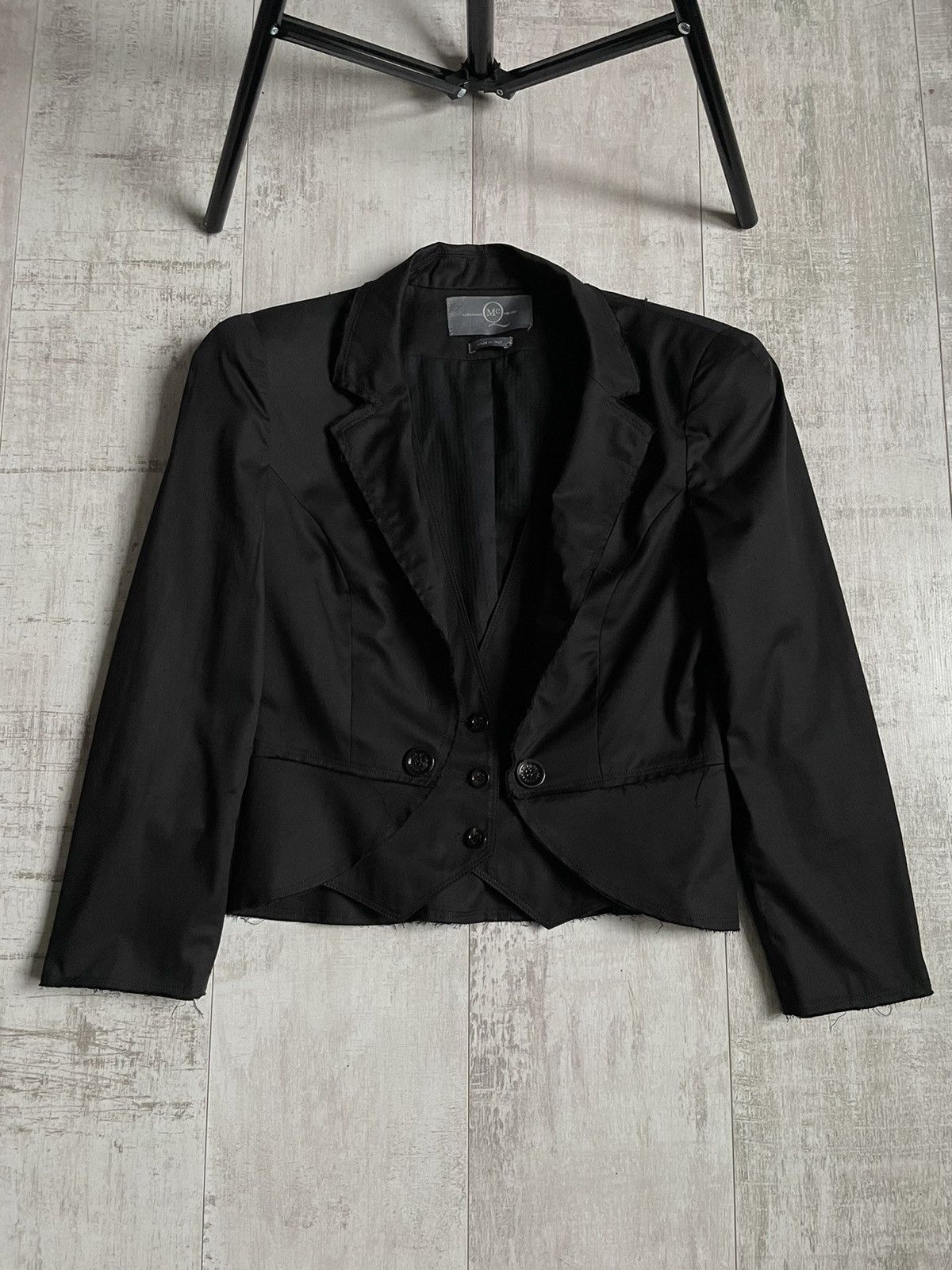 Alexander McQueen Alexander McQueen Blazer Black Luxury Distressed Fabric RARE Size M / US 6-8 / IT 42-44 - 1 Thumbnail