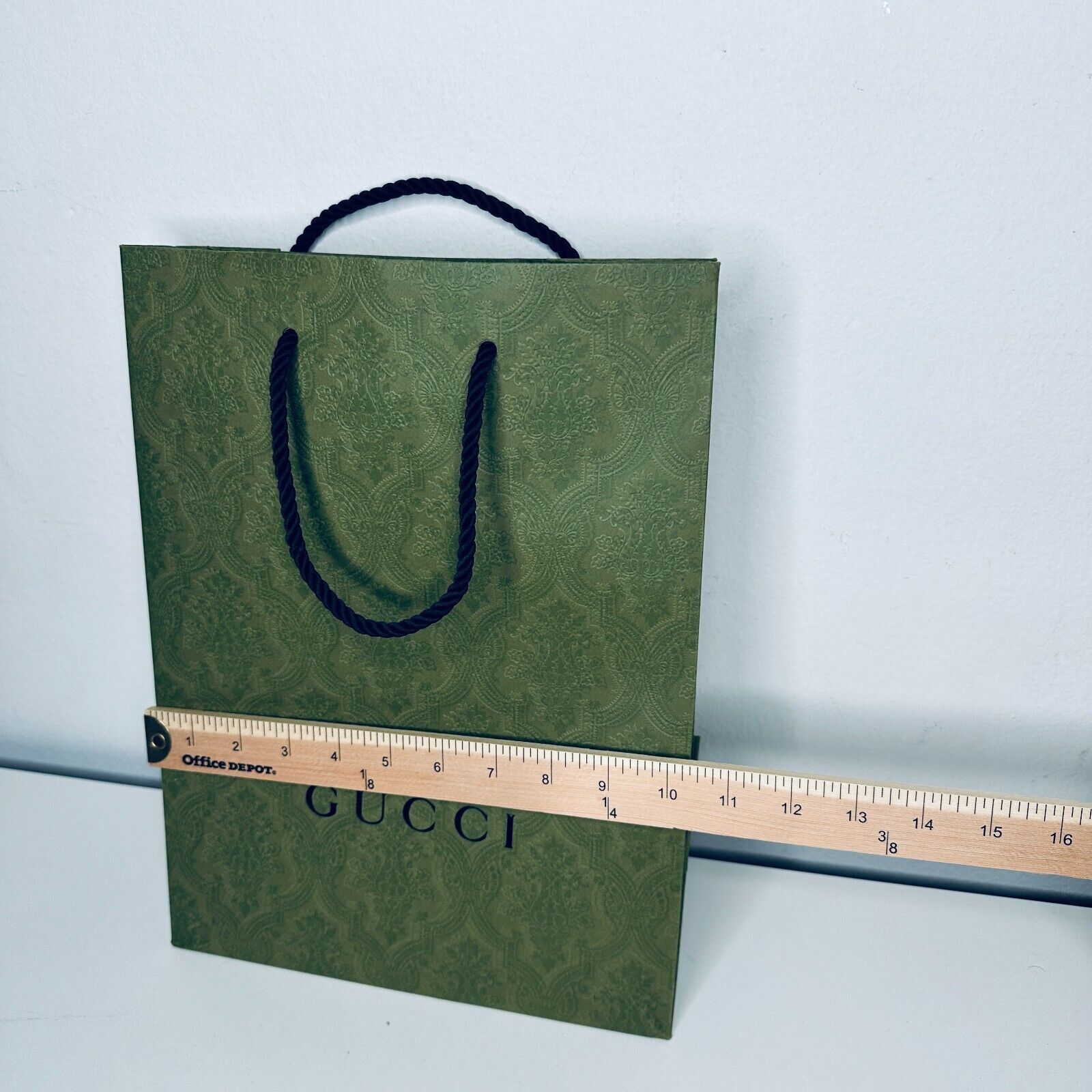 Gucci Gucci Embossed Green Black Gucci Logo Gift Bag Rope Handle Size ONE SIZE - 3 Thumbnail