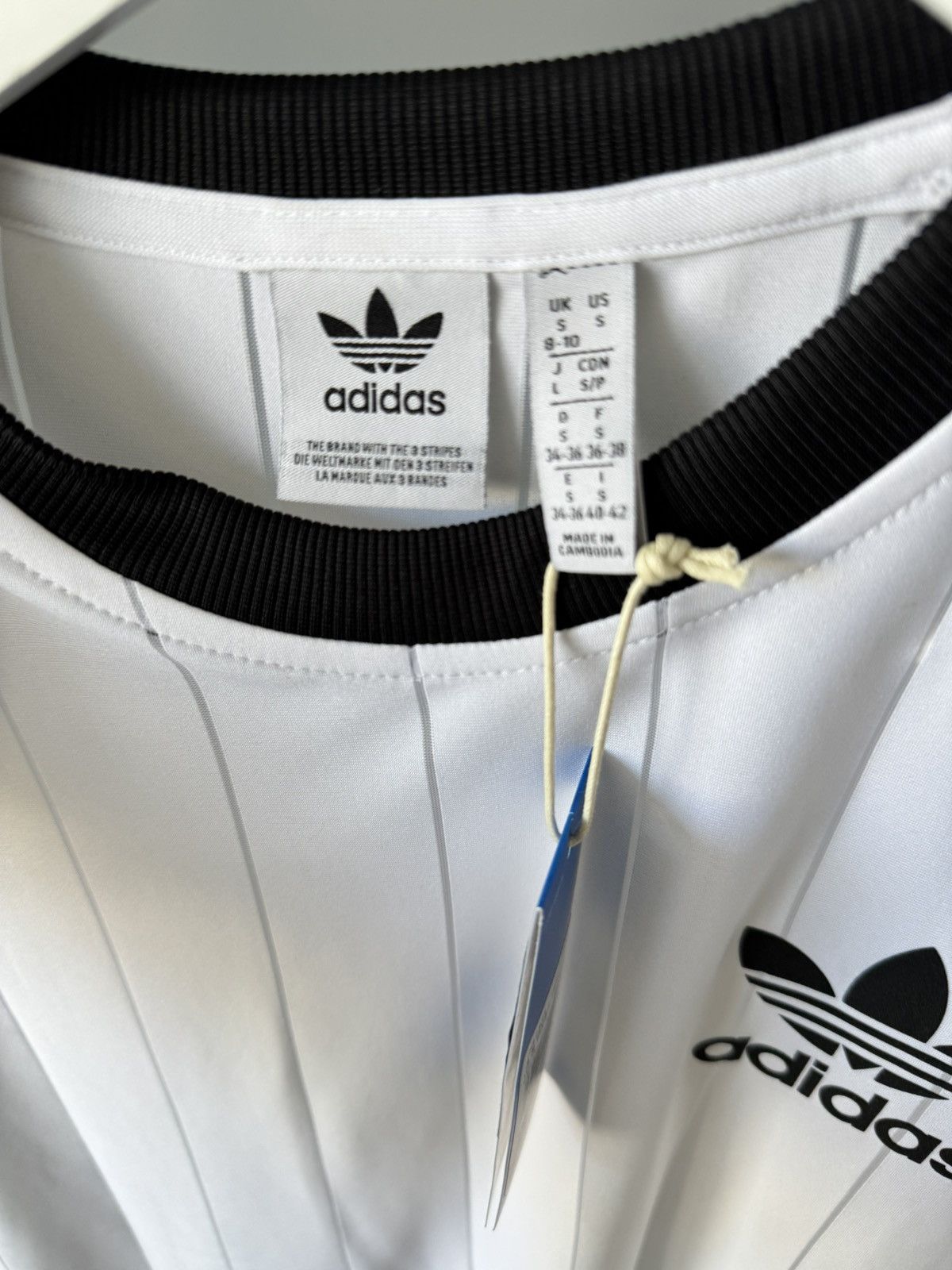 Adidas Adidas three stripes Size US S / EU 44-46 / 1 - 4 Thumbnail
