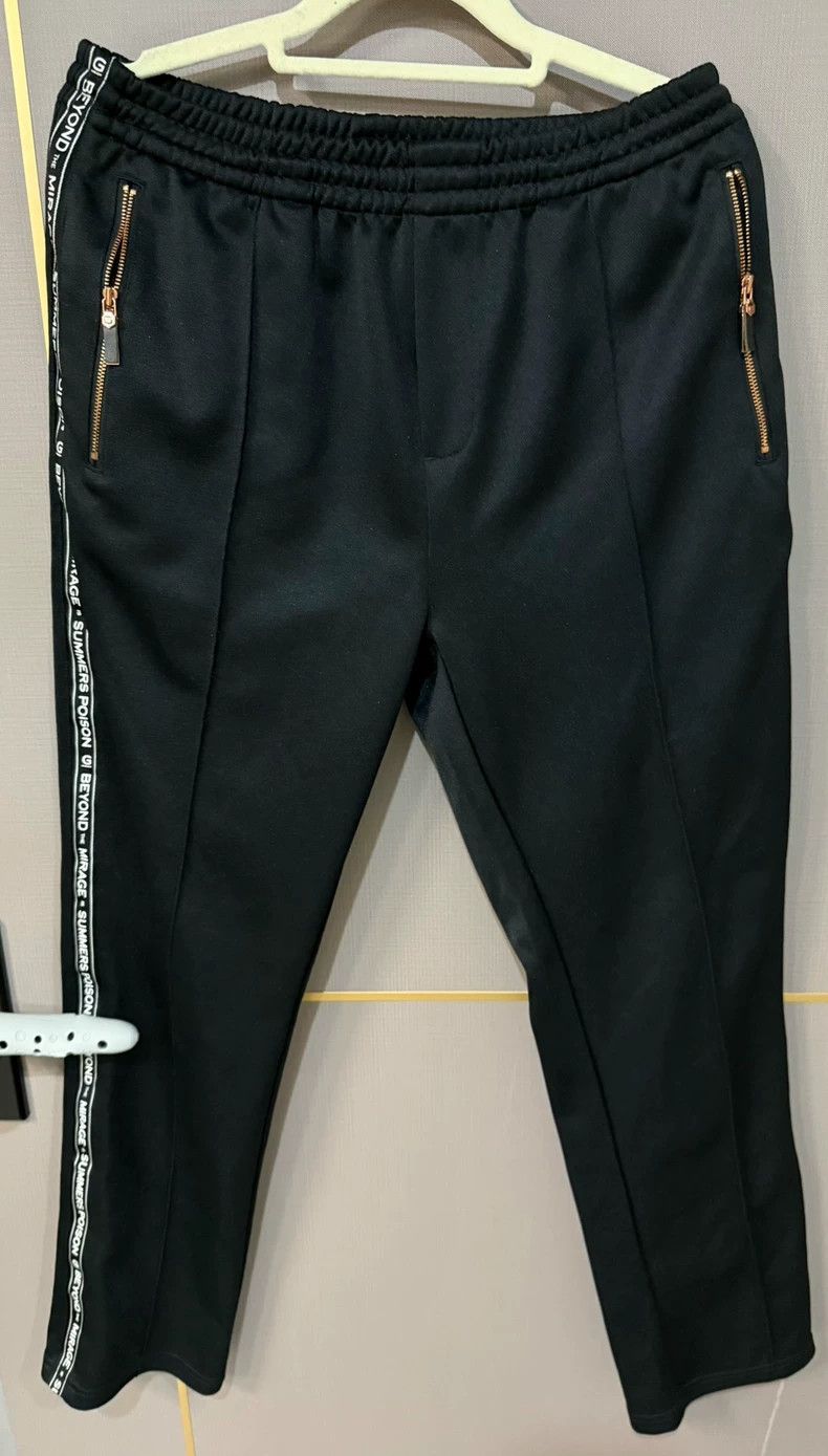 Givenchy Givenchy SiseS Casual pants Size US 29 - 1 Thumbnail