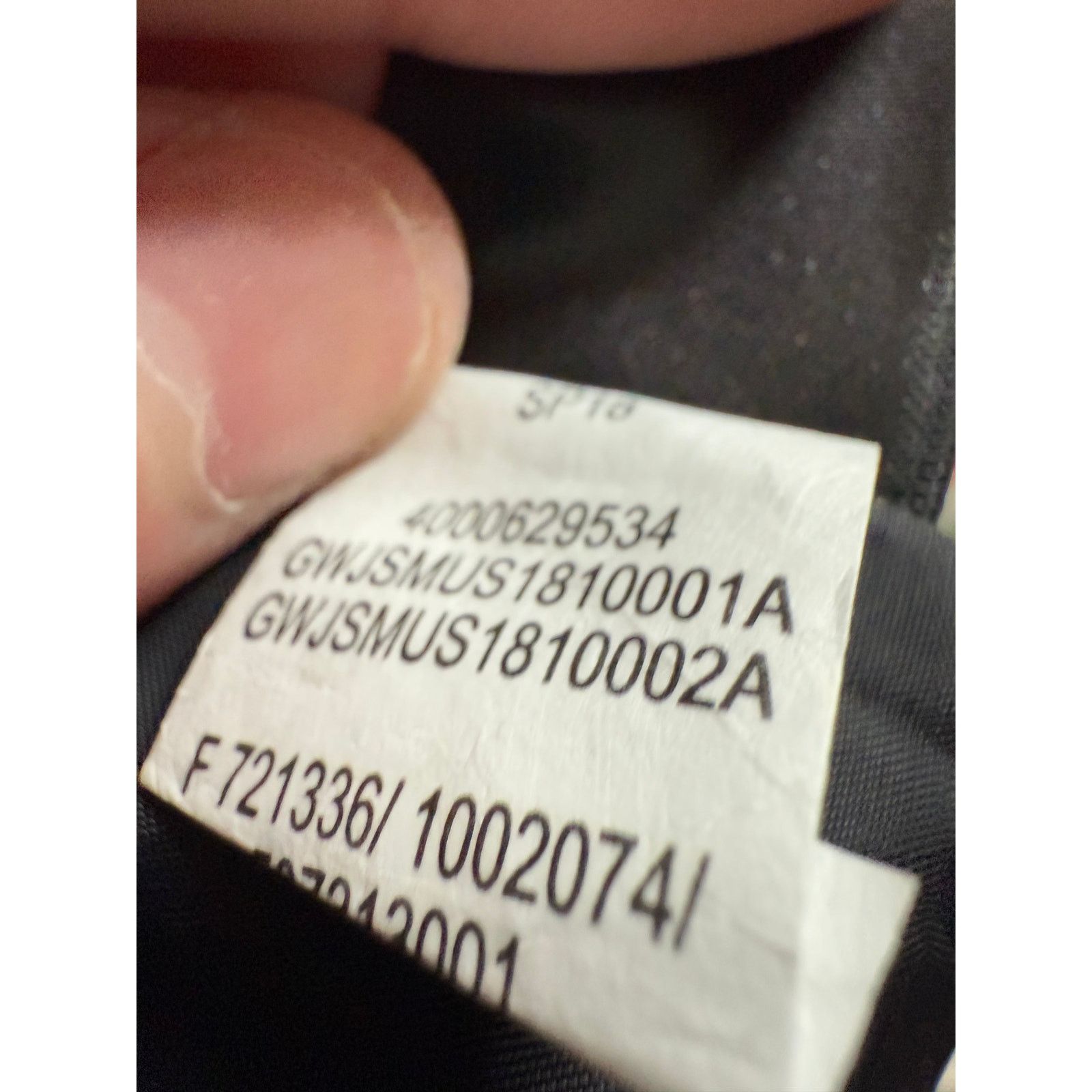Supreme Supreme TNF Silver Metalic XL New Size US XL / EU 56 / 4 - 7 Thumbnail