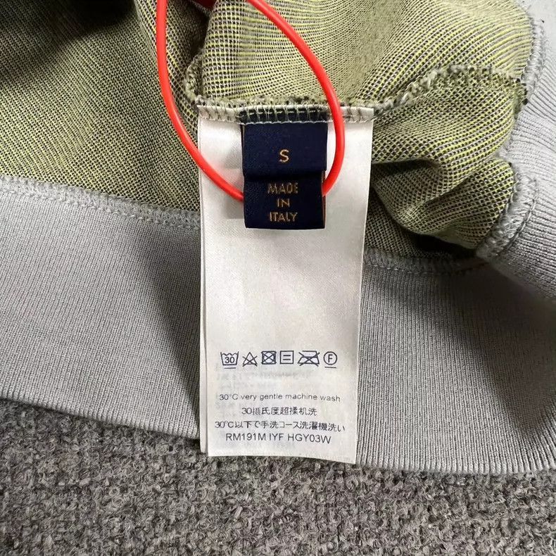 Louis Vuitton Louis Vuitton Half -2505 Size US S / EU 44-46 / 1 - 6 Thumbnail