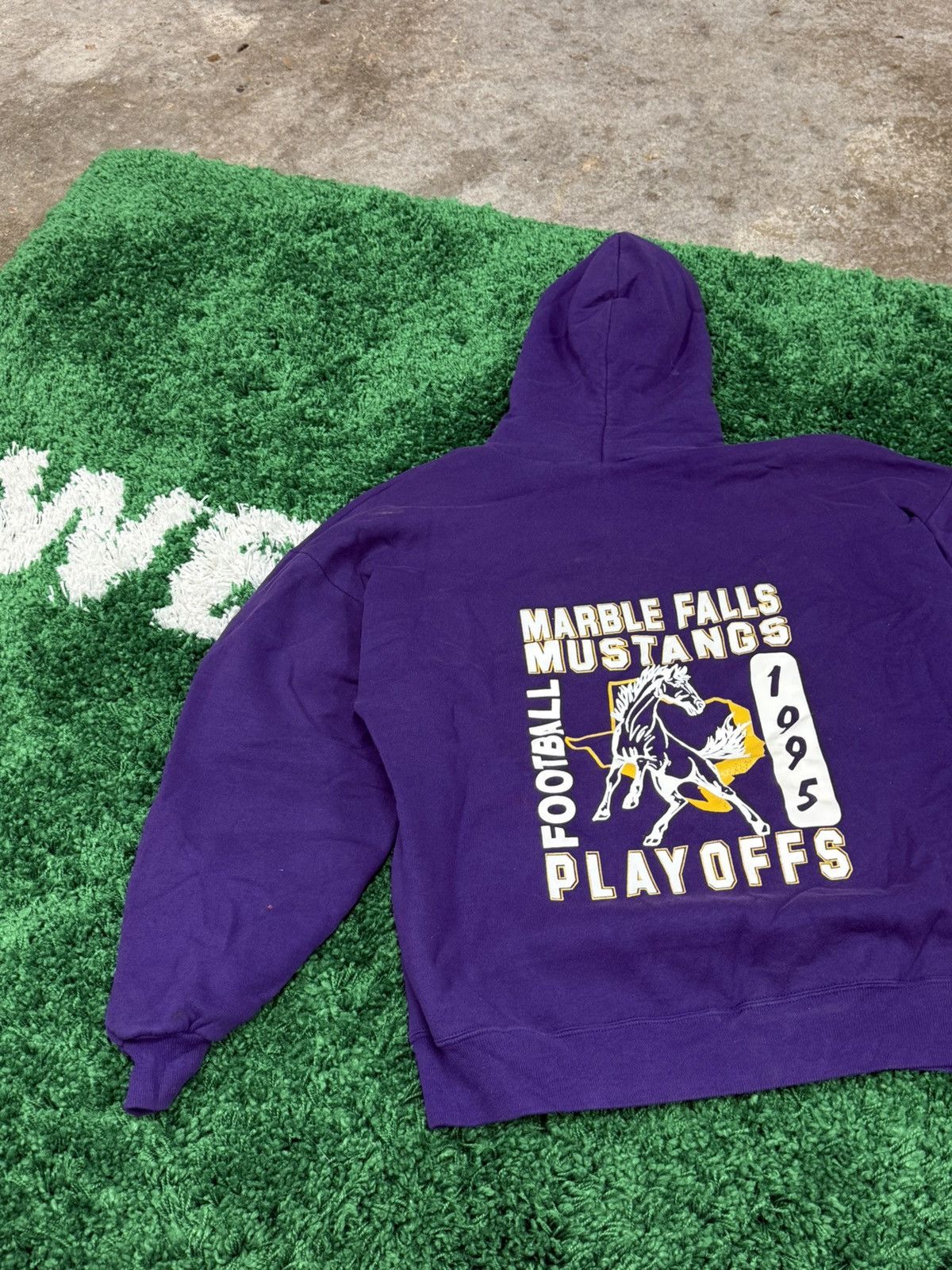 Vintage Vintage Marble Falls Mustang Texas Purple Horse Hoodie 2XL Size US XXL / EU 58 / 5 - 2 Thumbnail