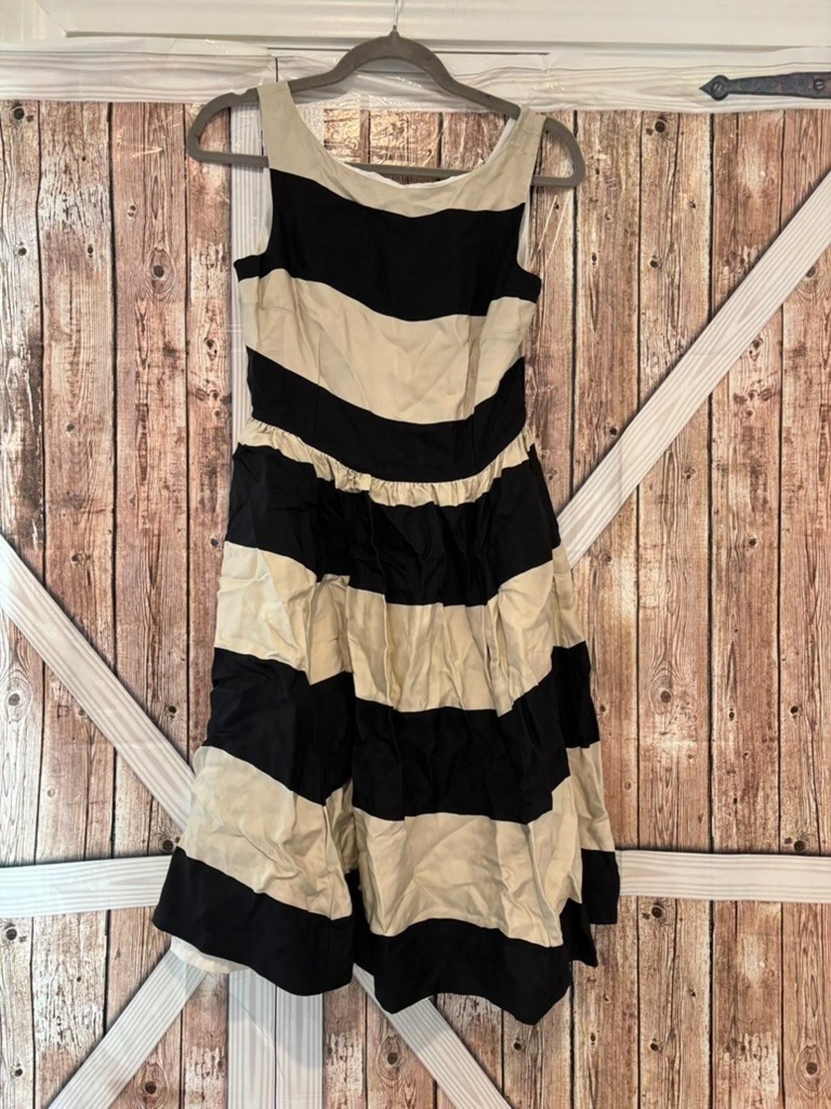 Designer Womens sz 6 Kate Spade blk/ivory striped dress preloved #286 Size M / US 6-8 / IT 42-44 - 1 Thumbnail