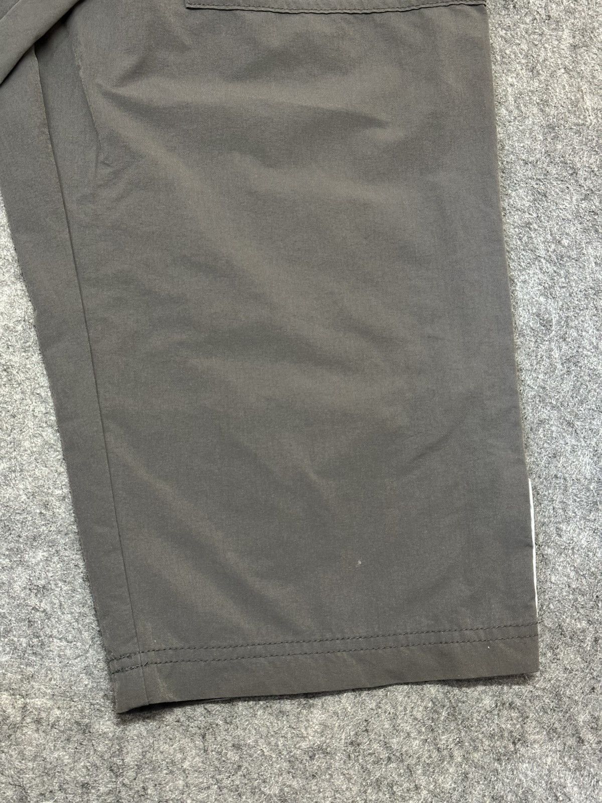 Puma PUMA dark grey track pants with a 3/4 length. Size US 30 / EU 46 - 8 Thumbnail