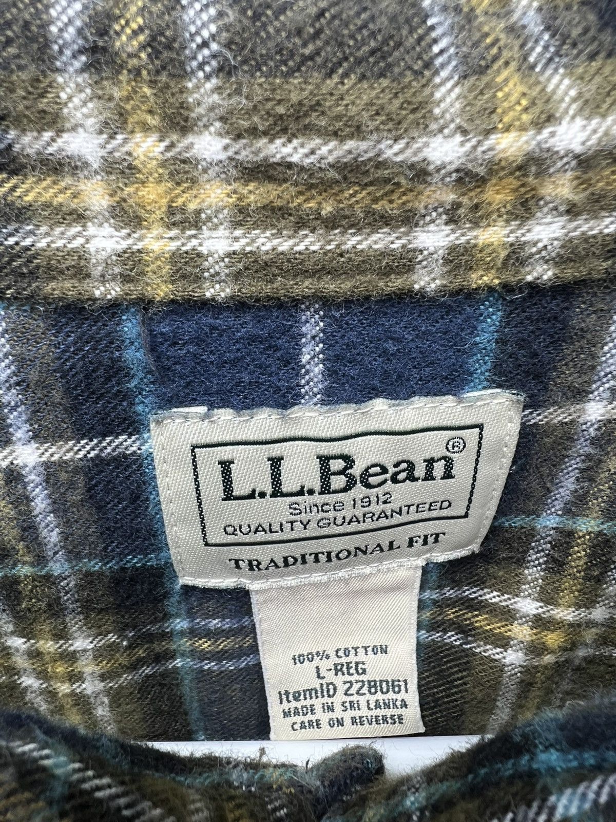 L.L. Bean LL Bean Shirt Mens Sz L Yellow & Green Plaid Flannel 228061 Size US L / EU 52-54 / 3 - 3 Thumbnail
