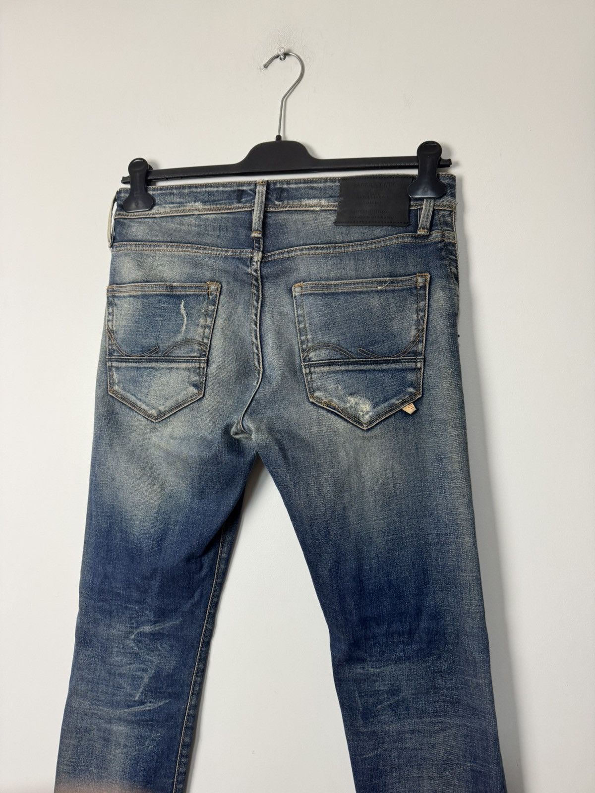 Japanese Brand Distressed Slim Fit Jeans Vintage Wash Denim Leather detail Size US 30 / EU 46 - 13 Thumbnail