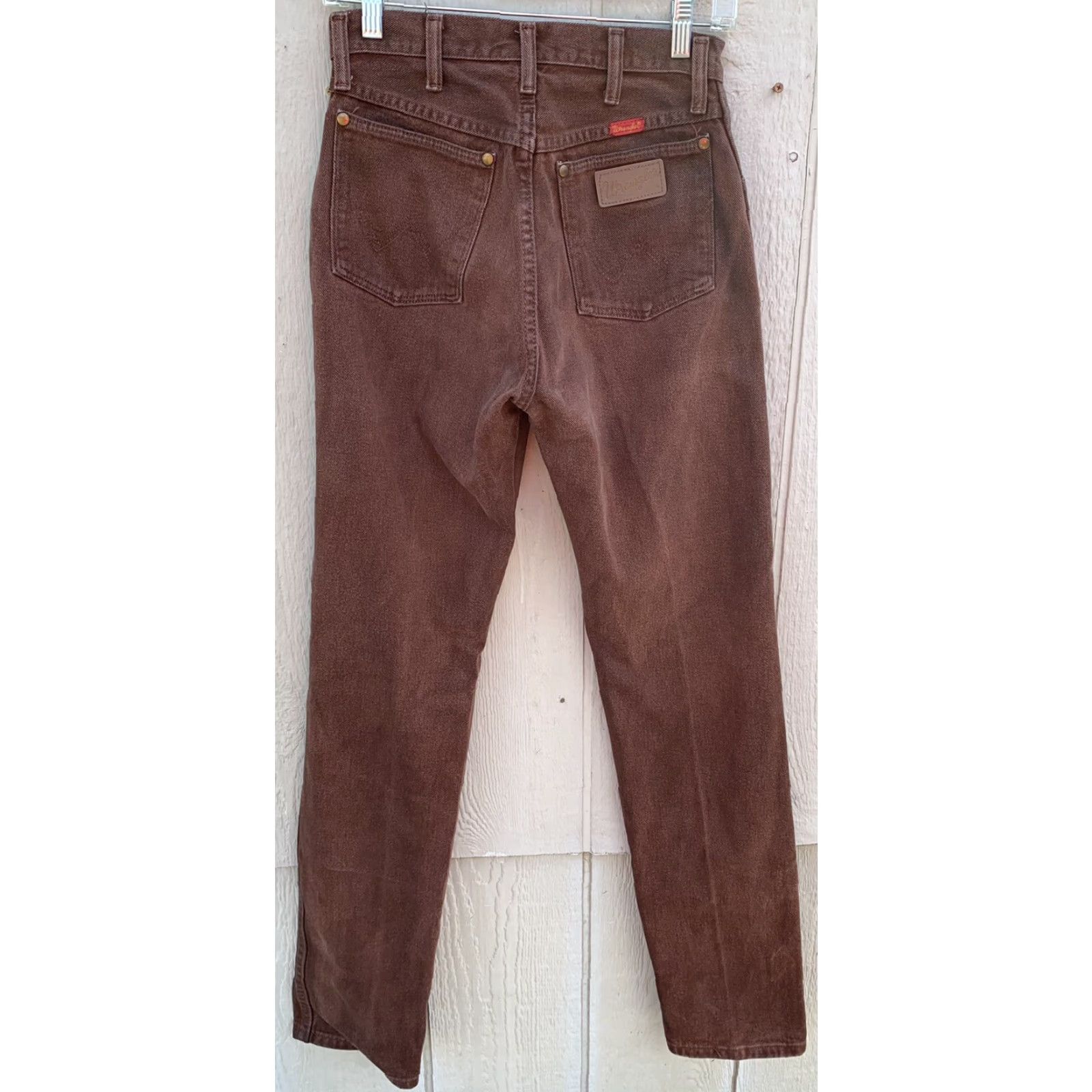 Wrangler VINTAGE Wrangler Jeans High Waist Brown size 7 X 36 27 in Waist 35.5 in Inseam Womens? (No gender specified) Size 28" / US 6 / IT 42 - 7 Thumbnail