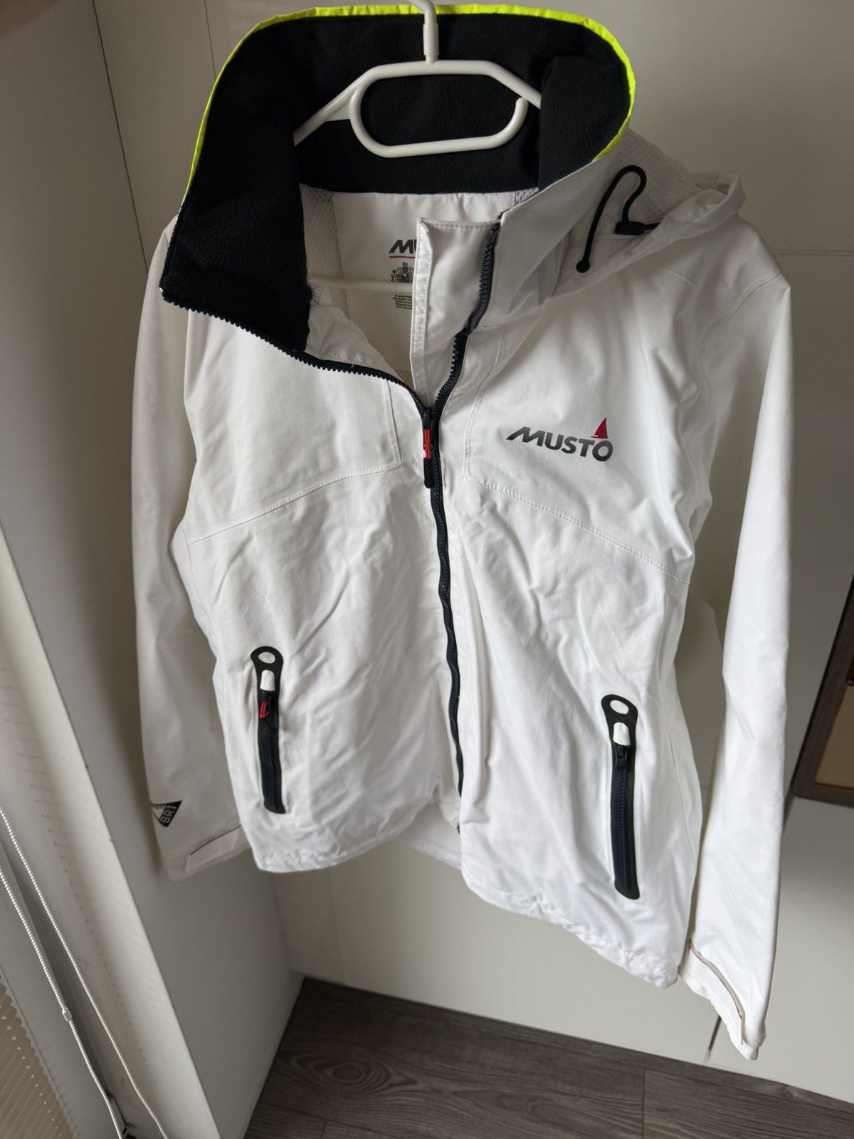 Helly Hansen ‼️Pro Musto Waterproof Kill Cord ,Cuffs Tech Jacket‼️ Size US M / EU 48-50 / 2 - 4 Thumbnail