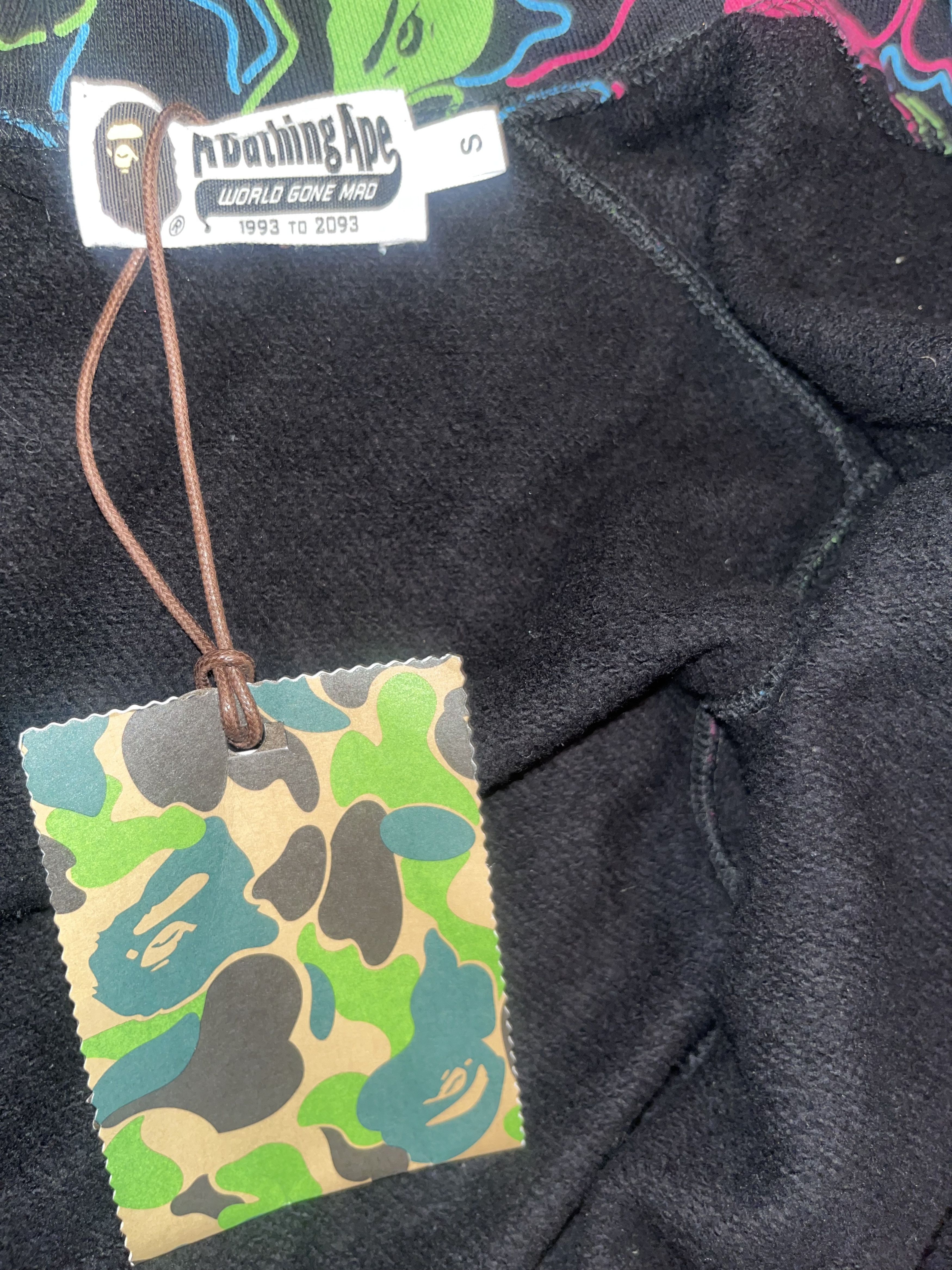 Bape BAPE Neon Camo Shark Full Zip Hoodie (black & multicolor) Size US S / EU 44-46 / 1 - 11 Thumbnail