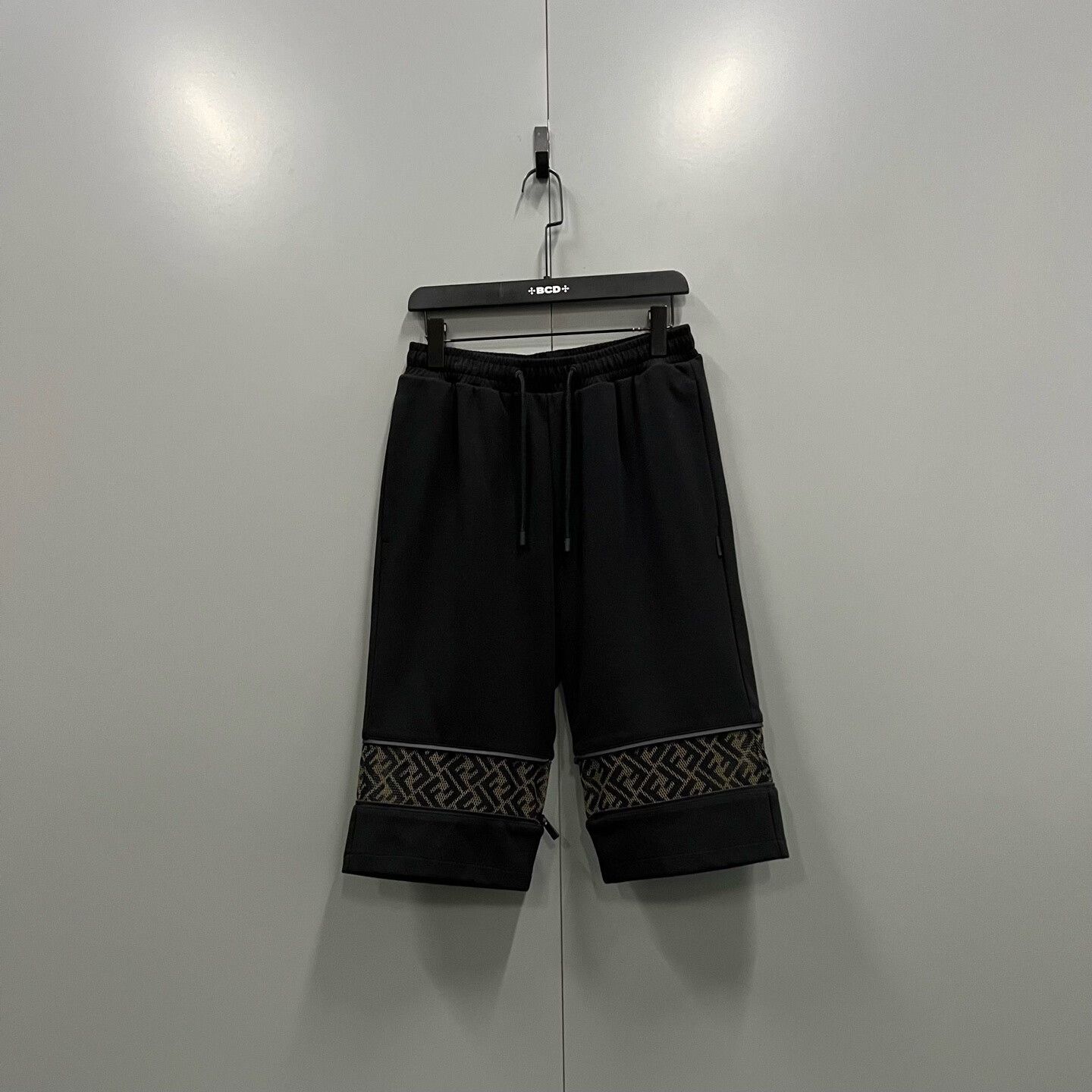 Fendi Fendi Retro Black Pants it_44 Women Size 30" / US 8 / IT 44 - 1 Thumbnail