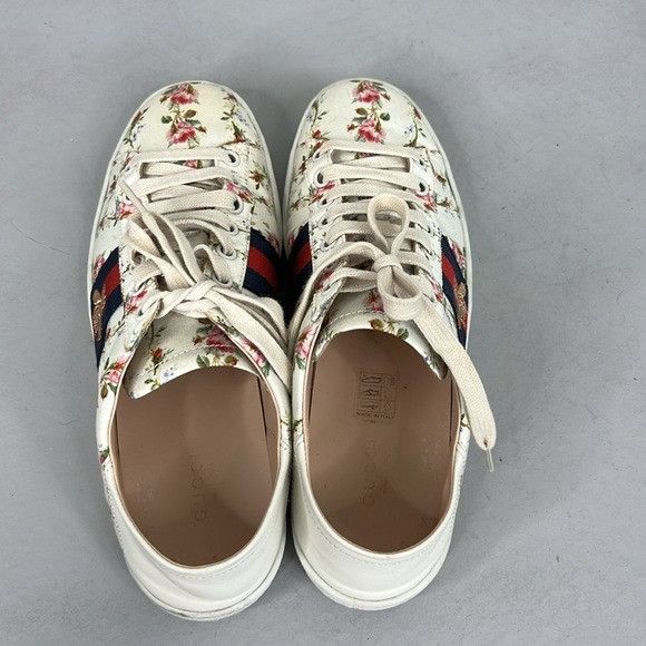 Gucci Gucci Low Cut Ace Floral 2017 Bumble Bee Embroidered Leather Size US 7 / IT 37 - 5 Thumbnail