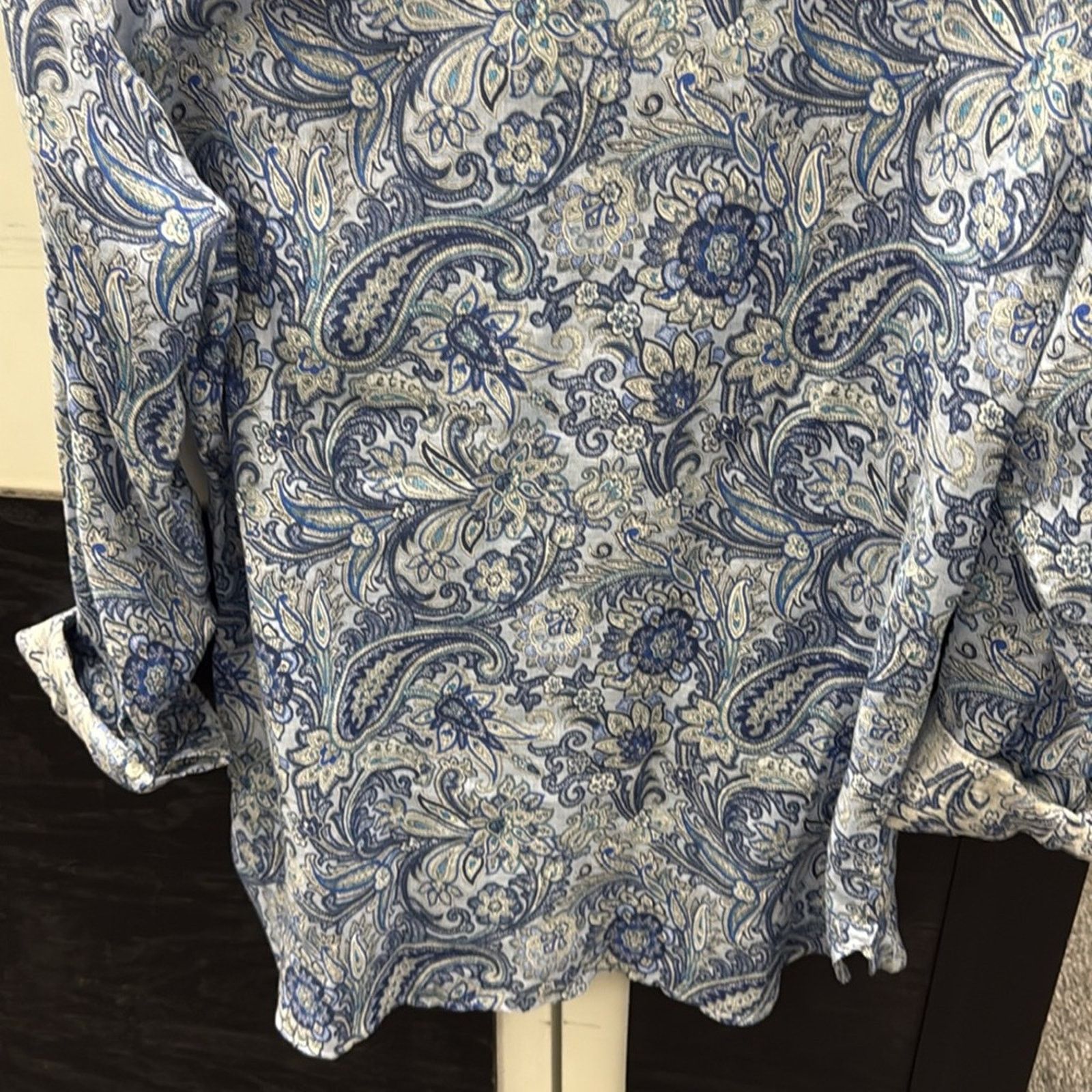 Etro NWT Etro men’s Blue Paisley Button-Up Shirt Size L Size US L / EU 52-54 / 3 - 6 Thumbnail