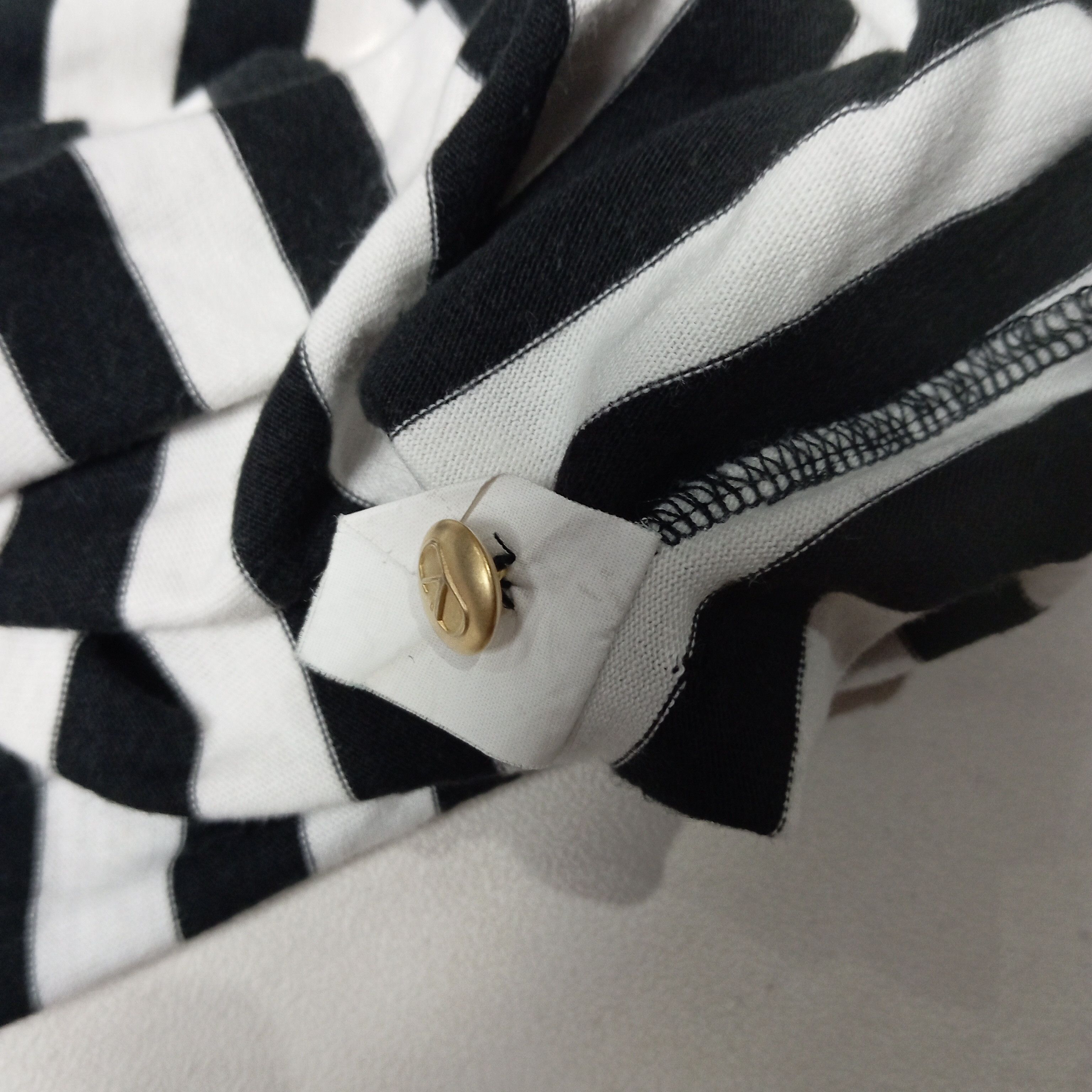 Valentino Vintage Polo Shirt Valentino Chemises Size US L / EU 52-54 / 3 - 7 Thumbnail