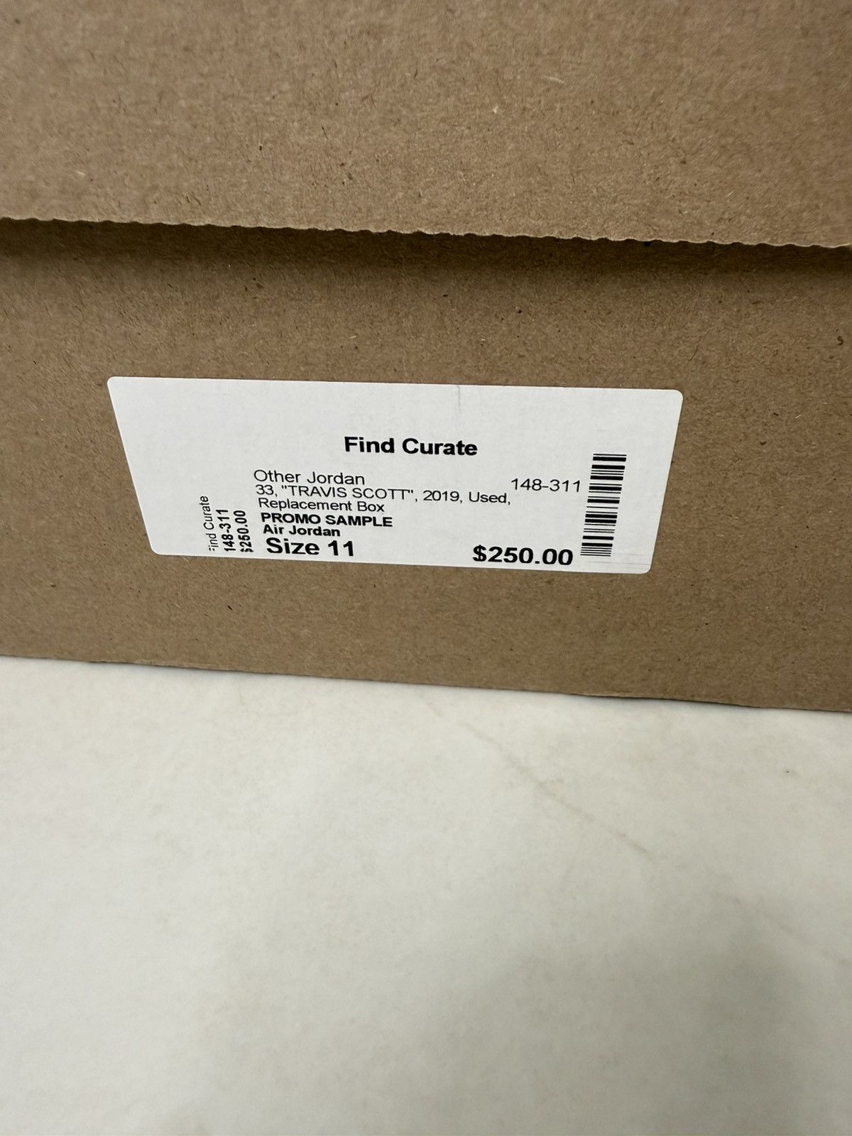 Jordan Brand × Travis Scott Nike Air Jordan 33 x Travis Scott "Cactus Jack" Size 11 Size US 11 / EU 44 - 2 Thumbnail
