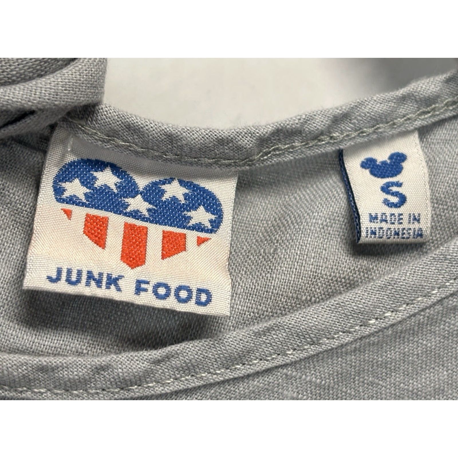 Junk Food VINTAGE Disney x Junk Food Mickey Mouse Romper Gray Linen Blend Pockets Womens Small Crew Neck Sleeveless 1 Piece rom Size 28" / US 6 / IT 42 - 6 Thumbnail