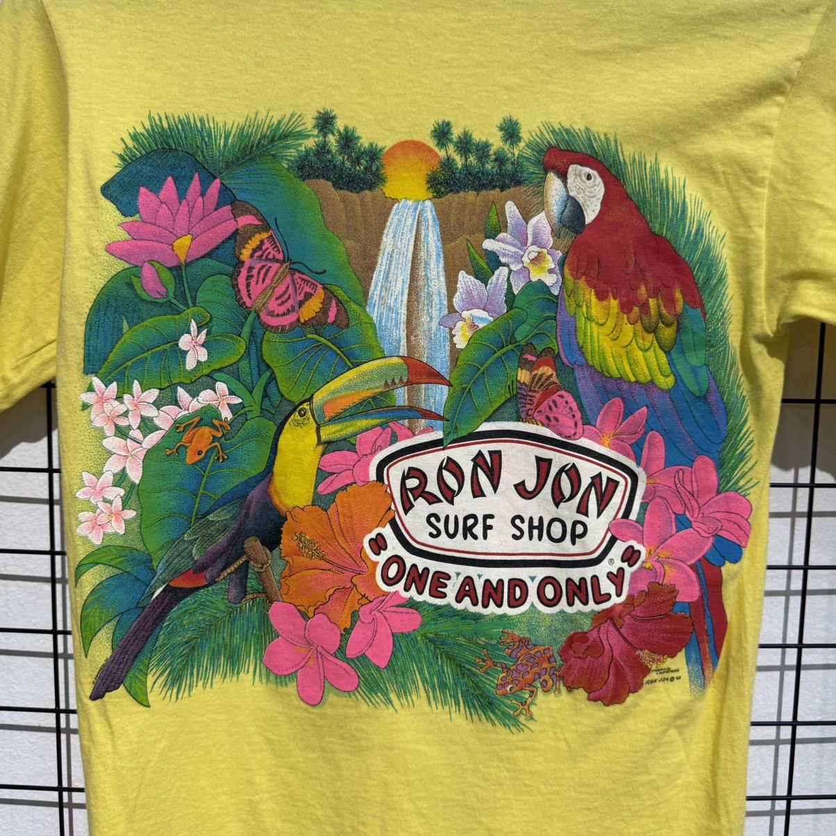 Other Vintage 1992 Ron Jon Surf Shop Long Sleeve t-Shirt Size US XS / EU 42 / 0 - 8 Thumbnail