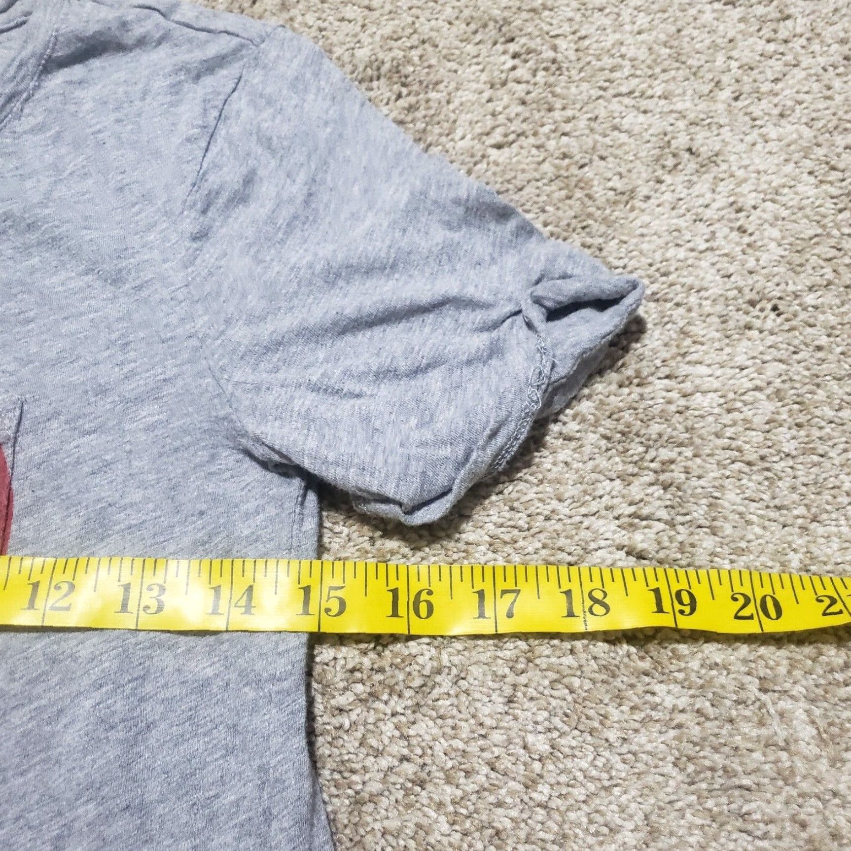 Tommy Hilfiger TOMMY HILFIGER Heart Graphic Gray Tee T-Shirt Short Sleeve Adult Women's XXS Shirt Womens XXS Gray Graphic Print Casual Basic Clothing 2000s? Size XXS / US 00 / IT 34 - 4 Thumbnail