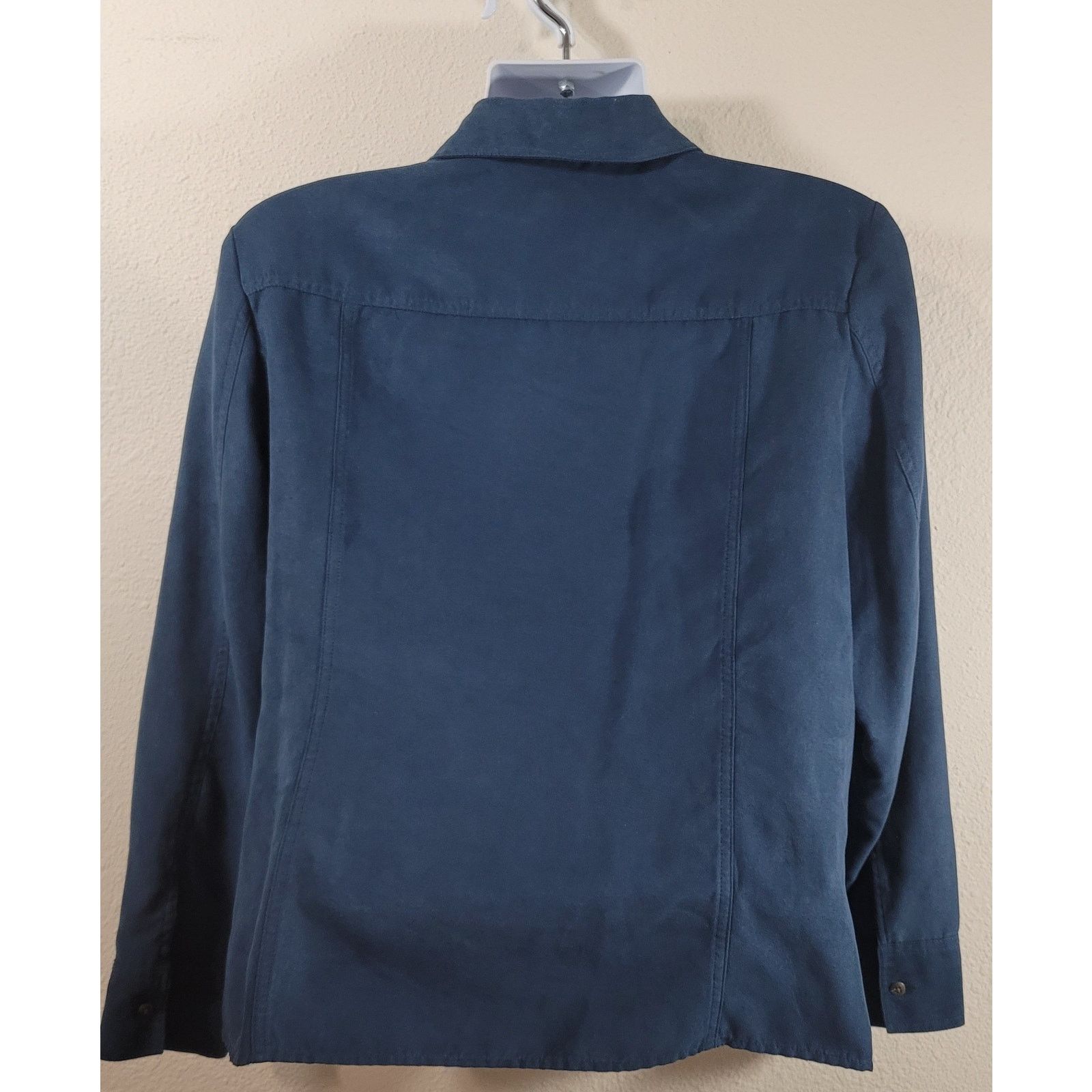 Croft & Barrow Croft & Barrow Blue Button Up Long Sleeves Collard Shirt XL Size US XL / EU 56 / 4 - 2 Thumbnail