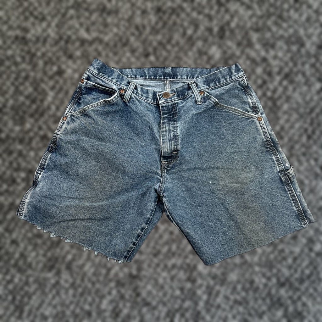 Wrangler VINTAGE Wrangler Carpenter Shorts Men Size 32 Denim Bermuda Relaxed Fit Casual Blue Size US 32 / EU 48 - 1 Thumbnail