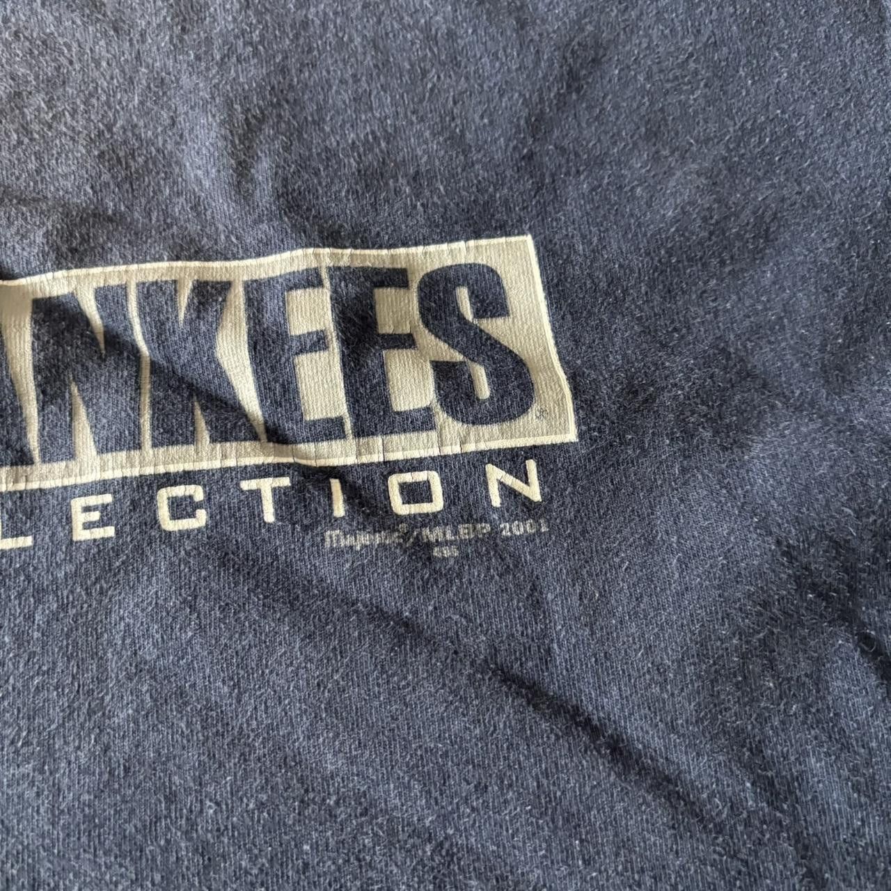 Vintage Crazy Vintage Y2K/2000s New York Yankees Navy Blue MLB Graphic Tee! Size XL Size US XL / EU 56 / 4 - 4 Thumbnail