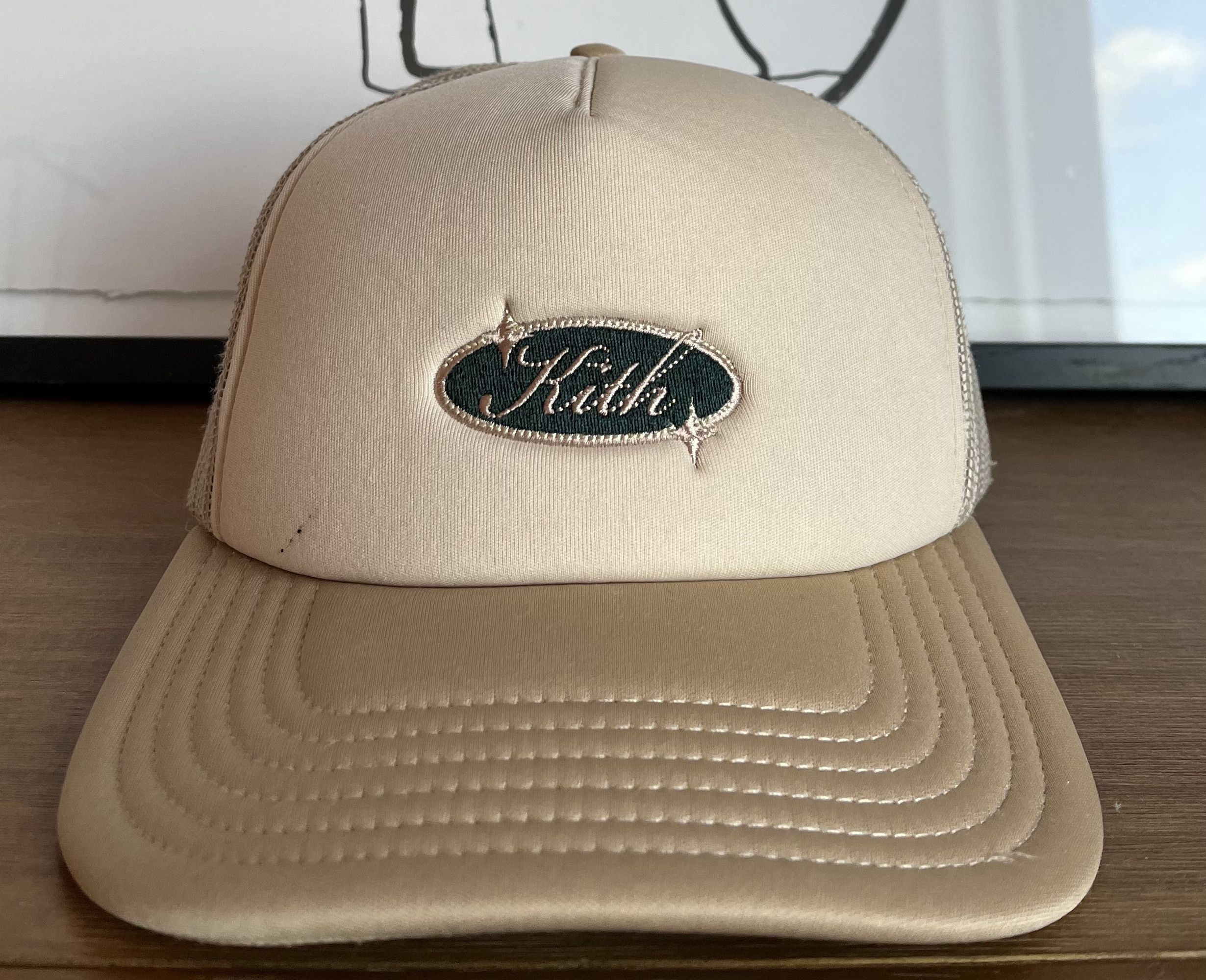 Kith Kith Tan Snapback Trucker Hat Size ONE SIZE - 1 Thumbnail