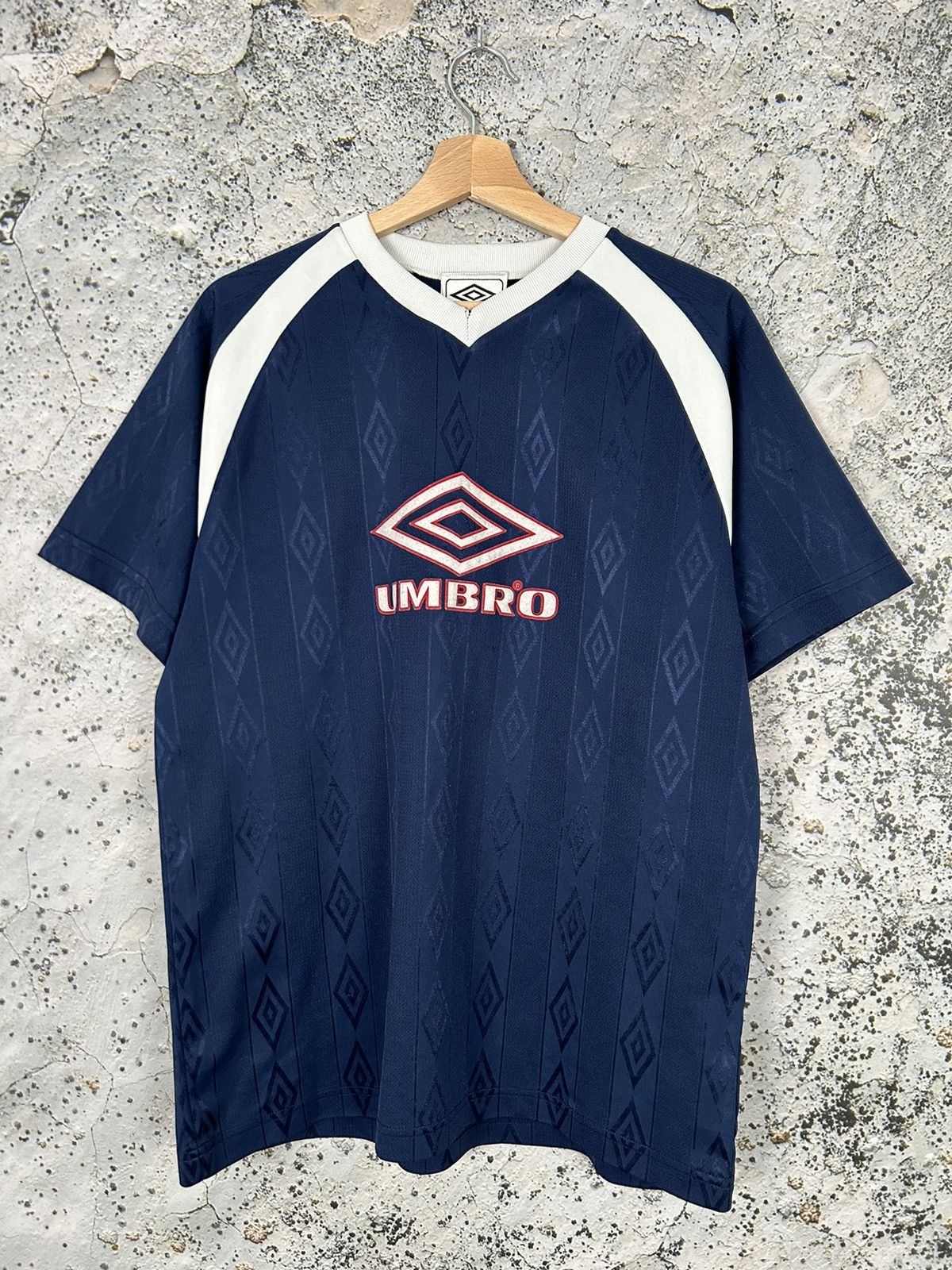Umbro Vintage 90s Umbro Center Big Logo Jersey Sport Hype Size US S / EU 44-46 / 1 - 1 Thumbnail