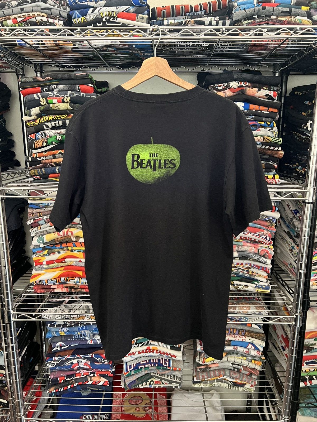Band Tees 2000s The Beatles Apples AOP Tee Embroidered Mexican Bootleg Size US L / EU 52-54 / 3 - 2 Thumbnail
