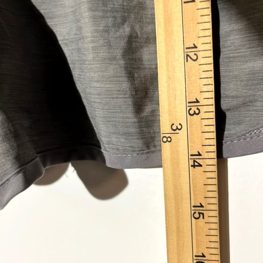 Nike Nike Dri-FIT Womens Running Shorts XL Gray Elastic Waist Drawstring Athletic M65 Size 40" / US 18 - 6 Thumbnail