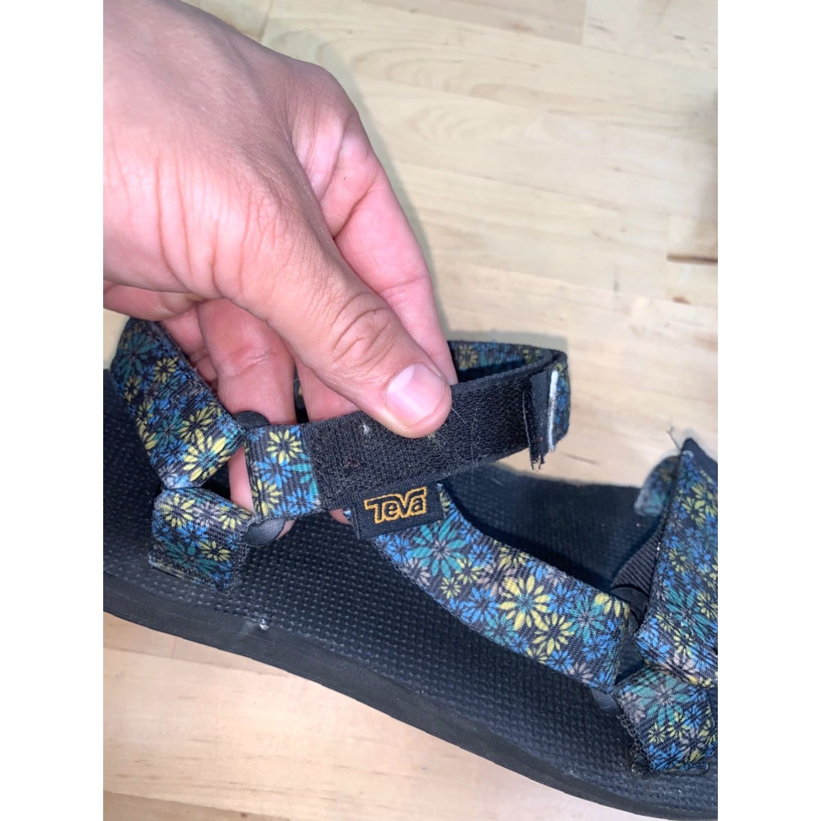 Teva Teva Original Universe Wildflower Sandals Womens US 10 UK 8 EU 41 Japan 27 Black Floral Strappy Sandal Womens 10 Teva Original Universal Size US 8 / IT 38 - 2 Thumbnail