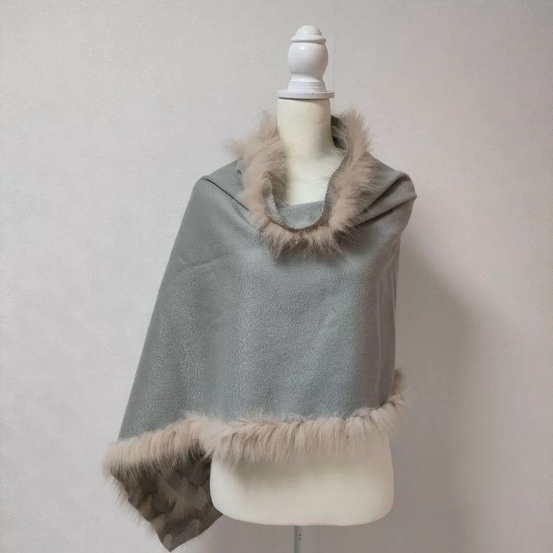 Fendi Fendi size 177*58 Cashmere water ripple shawl Size ONE SIZE - 1 Thumbnail