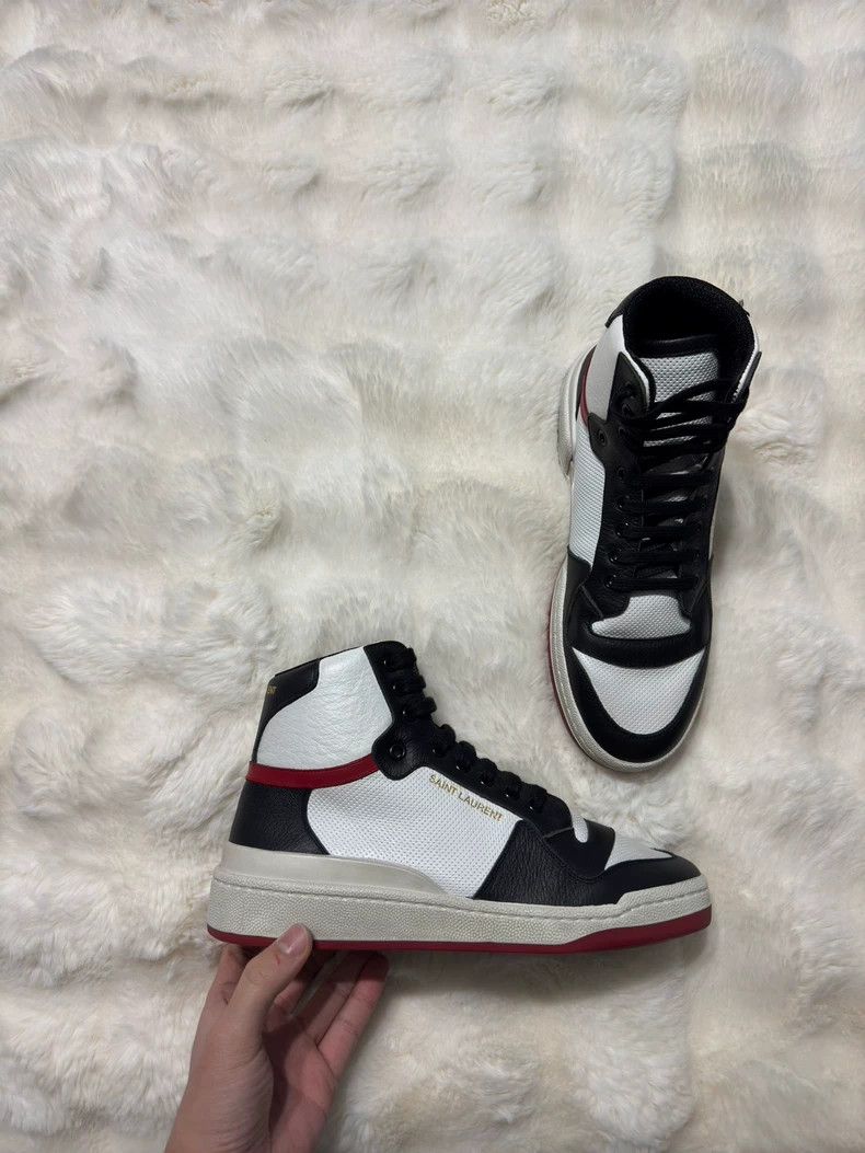 Saint Laurent Paris Saint Laurent Paris Black and white high-top casual sneake Size US 7 / EU 40 - 1 Thumbnail