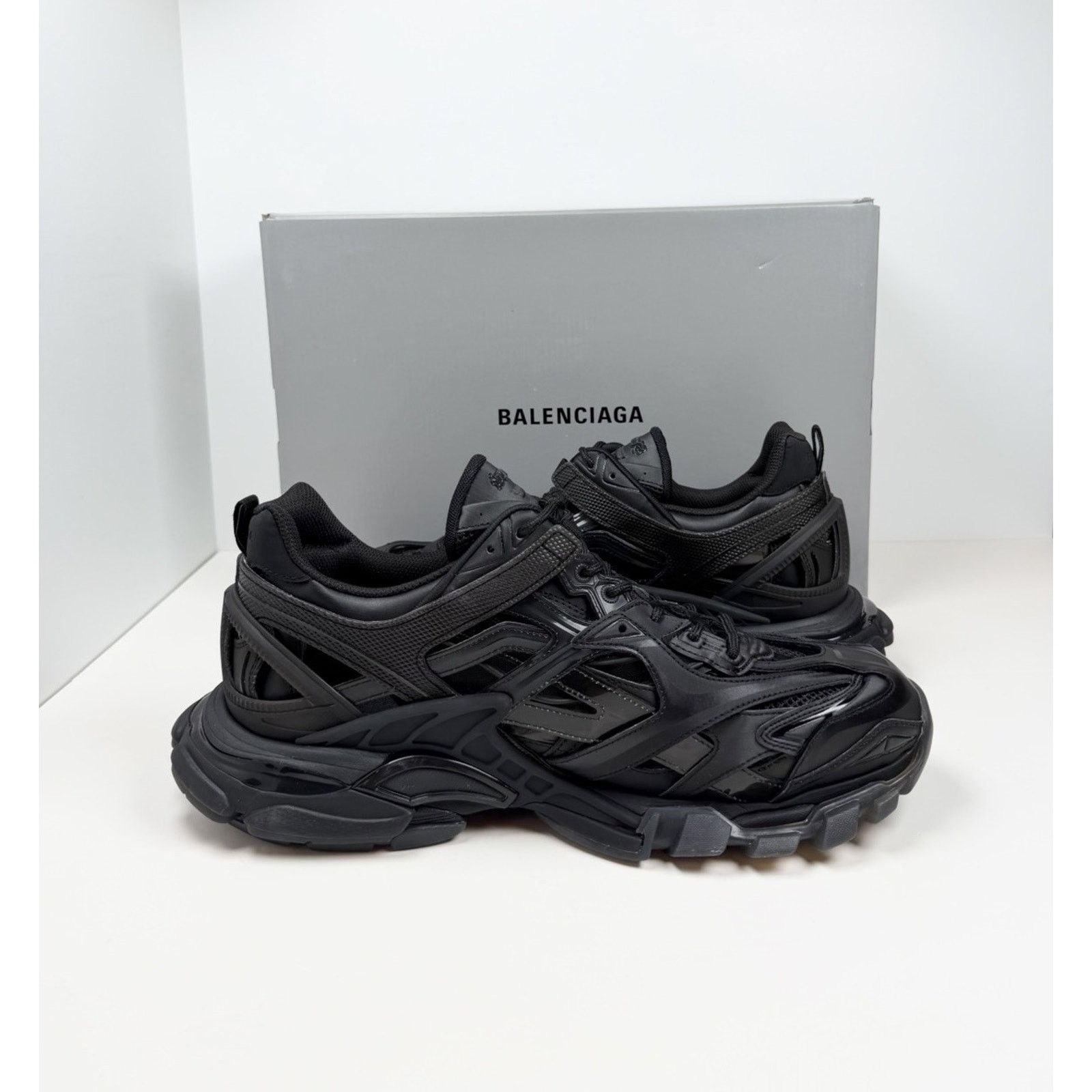 Balenciaga Size 47EU/14US - Balenciaga Track.2 Triple Black NEW Size US 14 / EU 47 - 6 Thumbnail