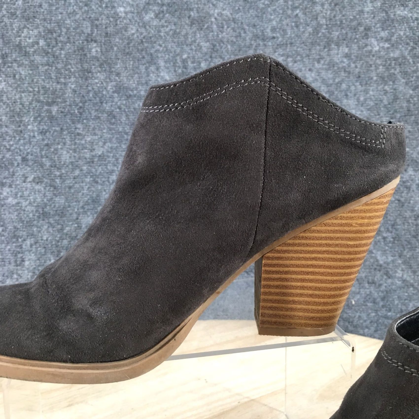 Dolce Vita DV Dolce Vita Boots Womens 8.5 Casual Slip On Low Ankle Bootie Grey Fabric Heels - Boot Womens 8.5 Gray Fabric Slip On Ankle Heel Shoes DV Dolce Vita Size US 9 / IT 39 - 4 Thumbnail