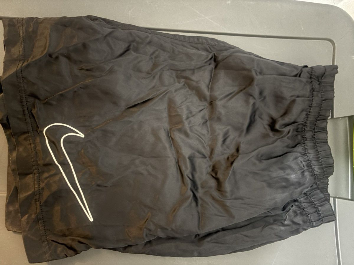 Nike Nike Vintage Nylon shorts Size US 32 / EU 48 - 1 Thumbnail