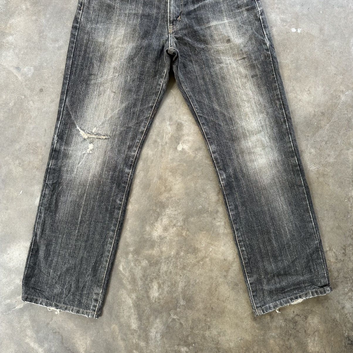 Japanese Brand Vintage Edwin Faded Black Denim Jean Pant W29 Size US 29 - 2 Thumbnail