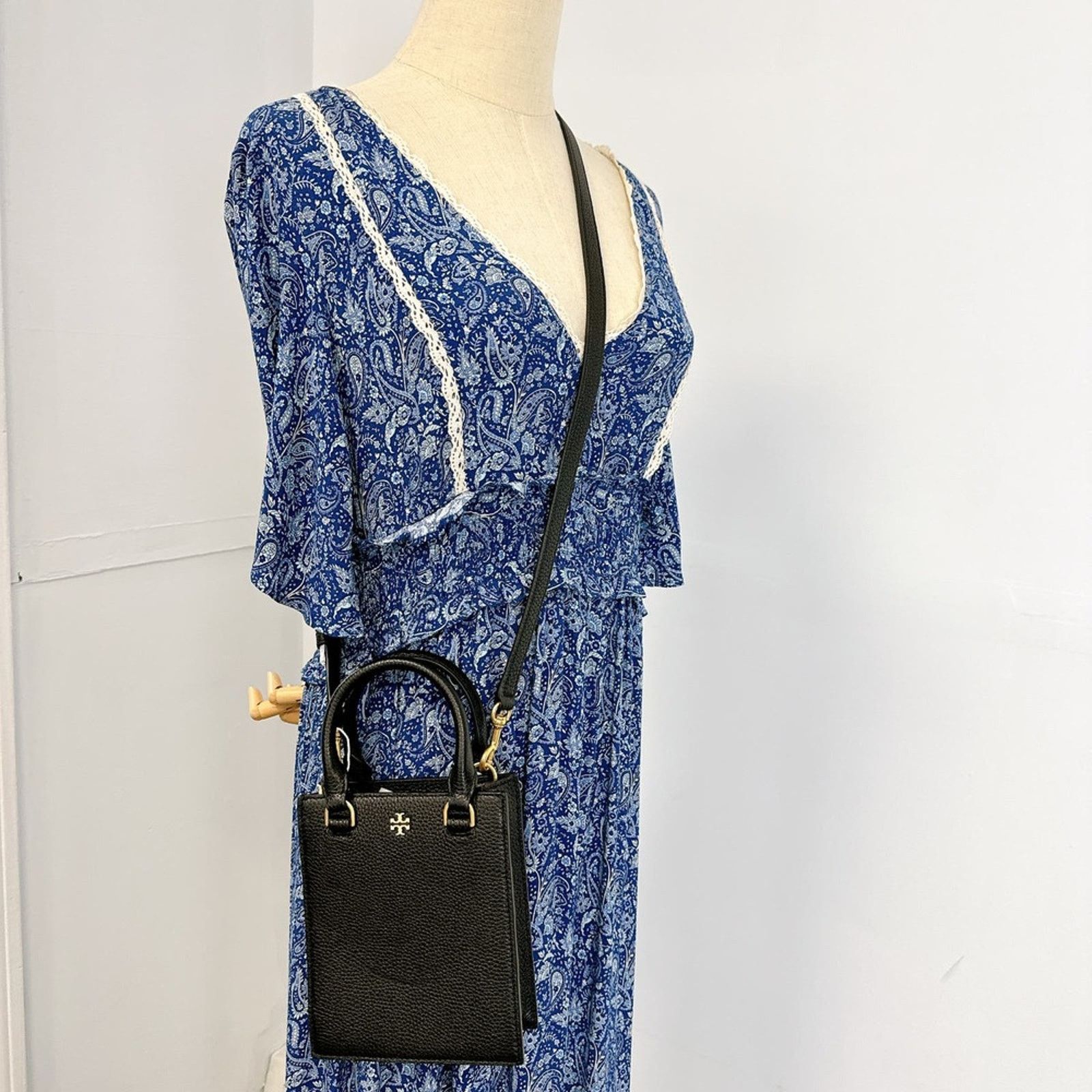 Tory Burch TORY BURCH 138274 MINI SHOPPER CROSSBODY BAG IN BLACK Size ONE SIZE - 1 Thumbnail