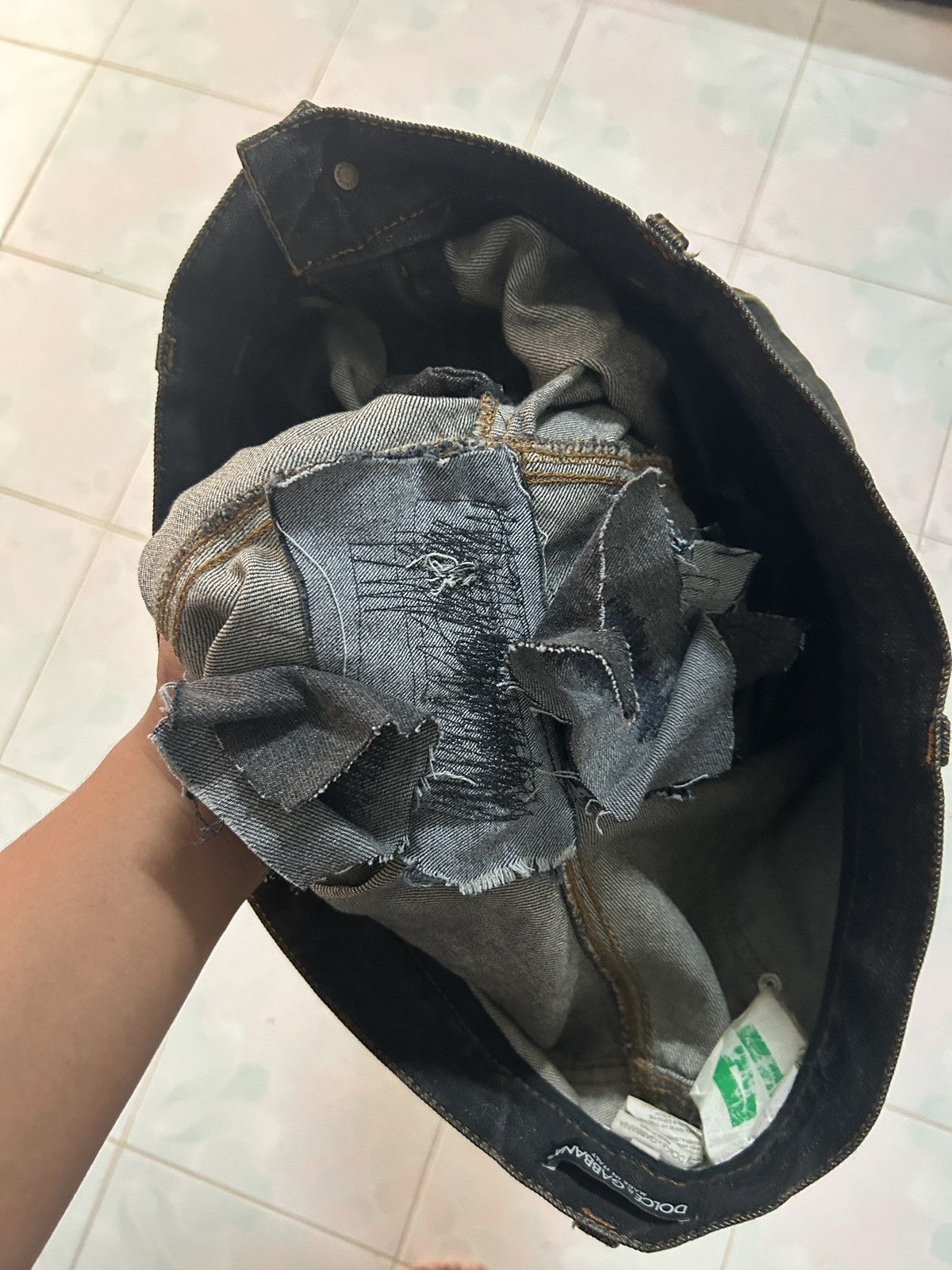 Dolce & Gabbana × Japanese Brand Dolce Gabbana Distressed Black Jeans Size US 37 - 20 Thumbnail