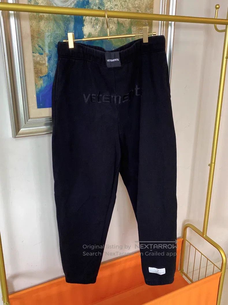 Vetements Vetements size XL Solid Color Elastic Sweatpants Size US 27 - 1 Thumbnail