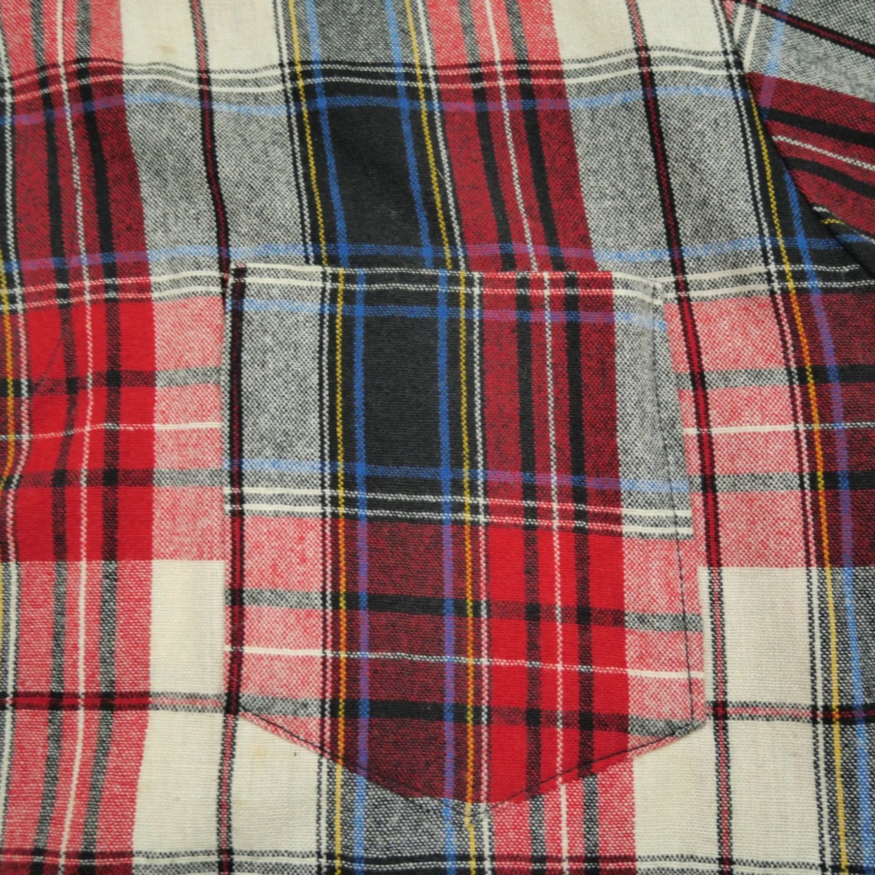 Vintage VINTAGE Princeton Park Shirt Mens Adult Medium Red Plaid Wool Button-Up with Pocket(s) Size US M / EU 48-50 / 2 - 2 Thumbnail