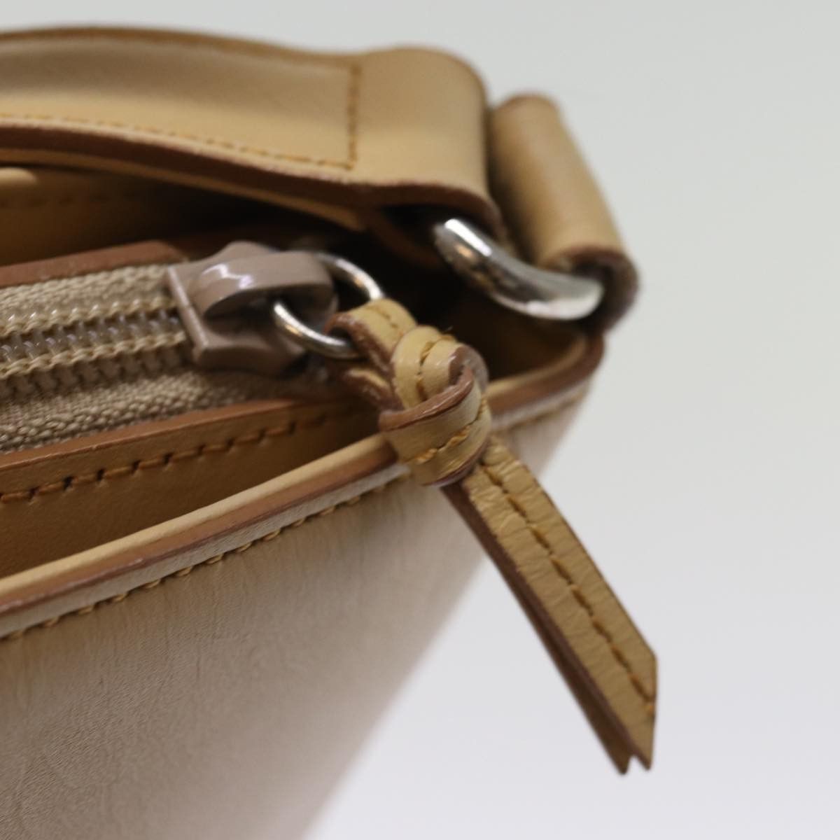 Burberry Burberry Shoulder Bag Suede Leather Beige Size ONE SIZE - 10 Thumbnail