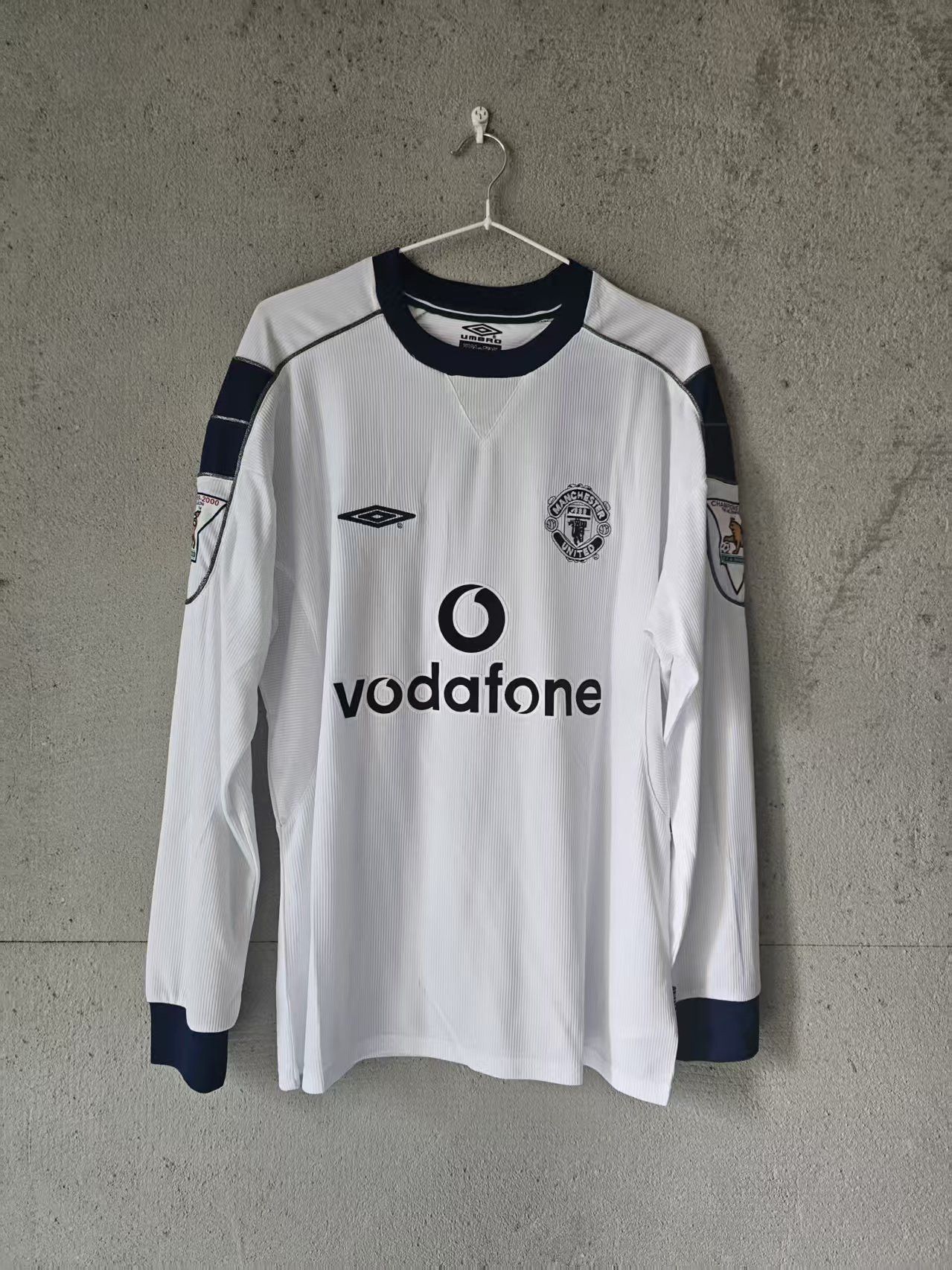 Other 1998 2000 MUFC #7 David Beckham Jersey Size US S / EU 44-46 / 1 - 2 Thumbnail